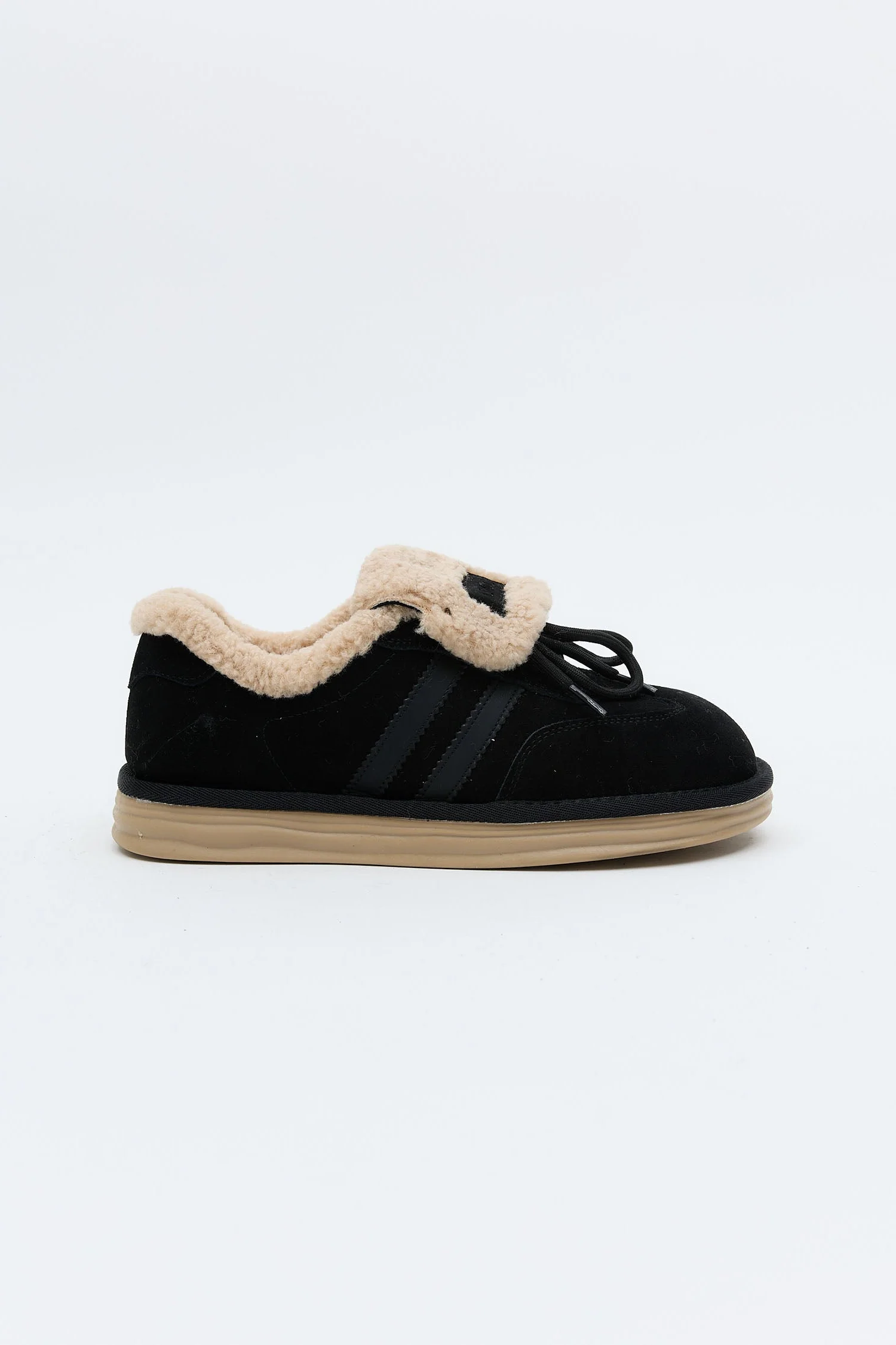 Claryn Black