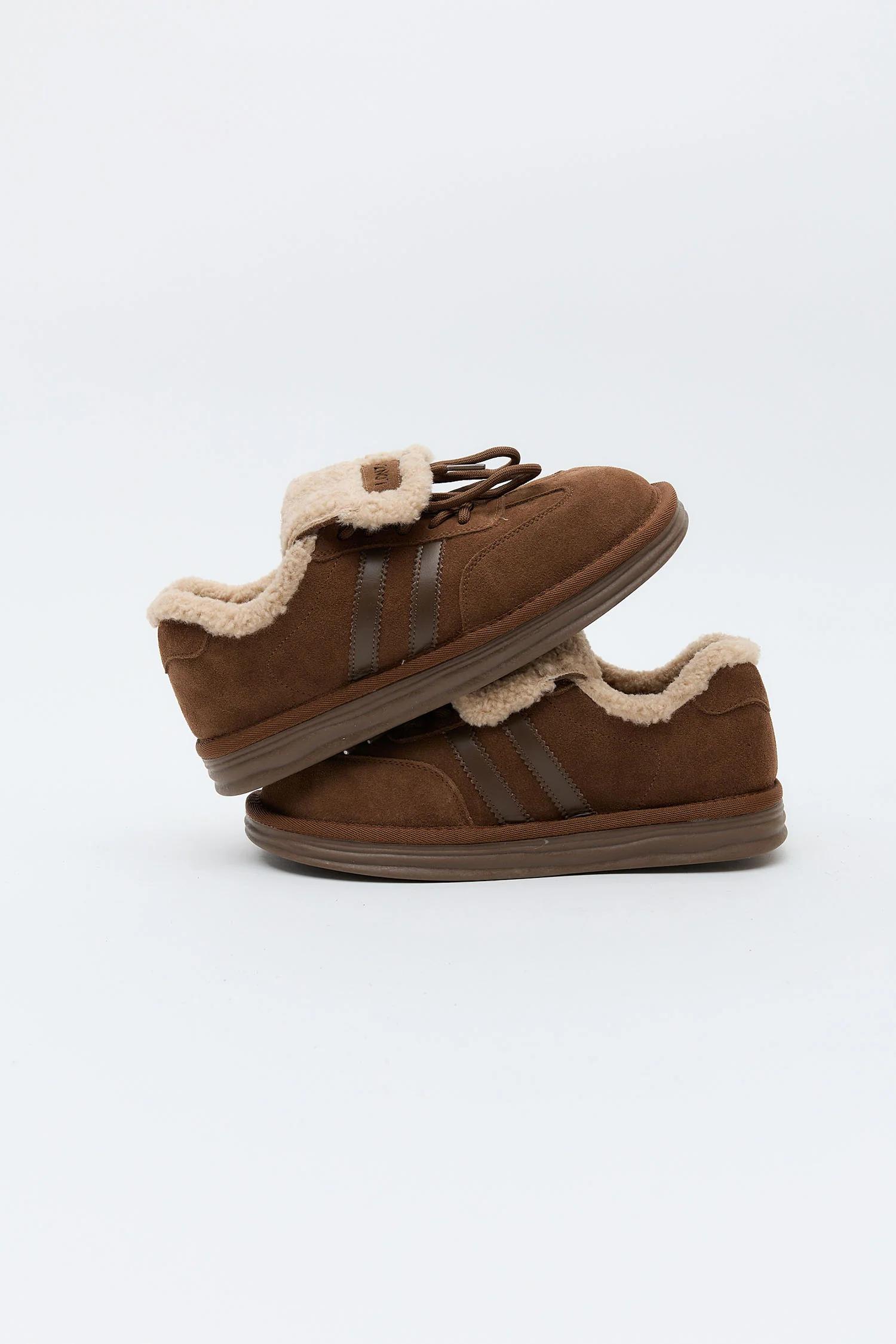 Claryn Brown - Image 3