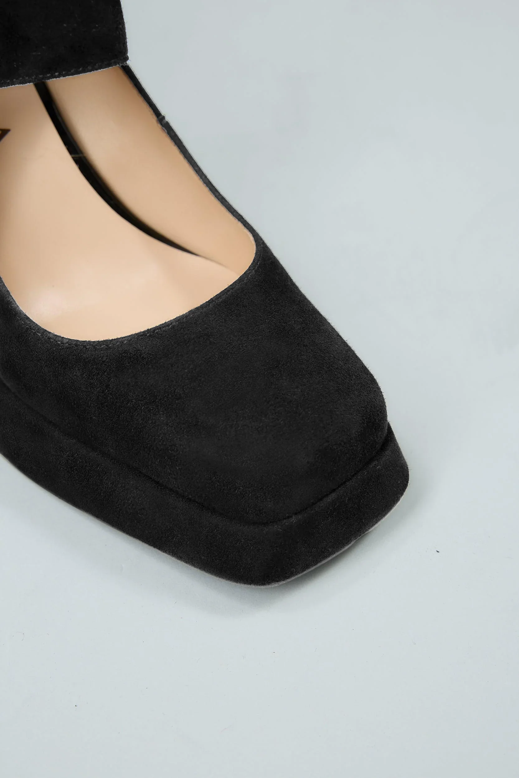 Claudia Black Suede - Image 11