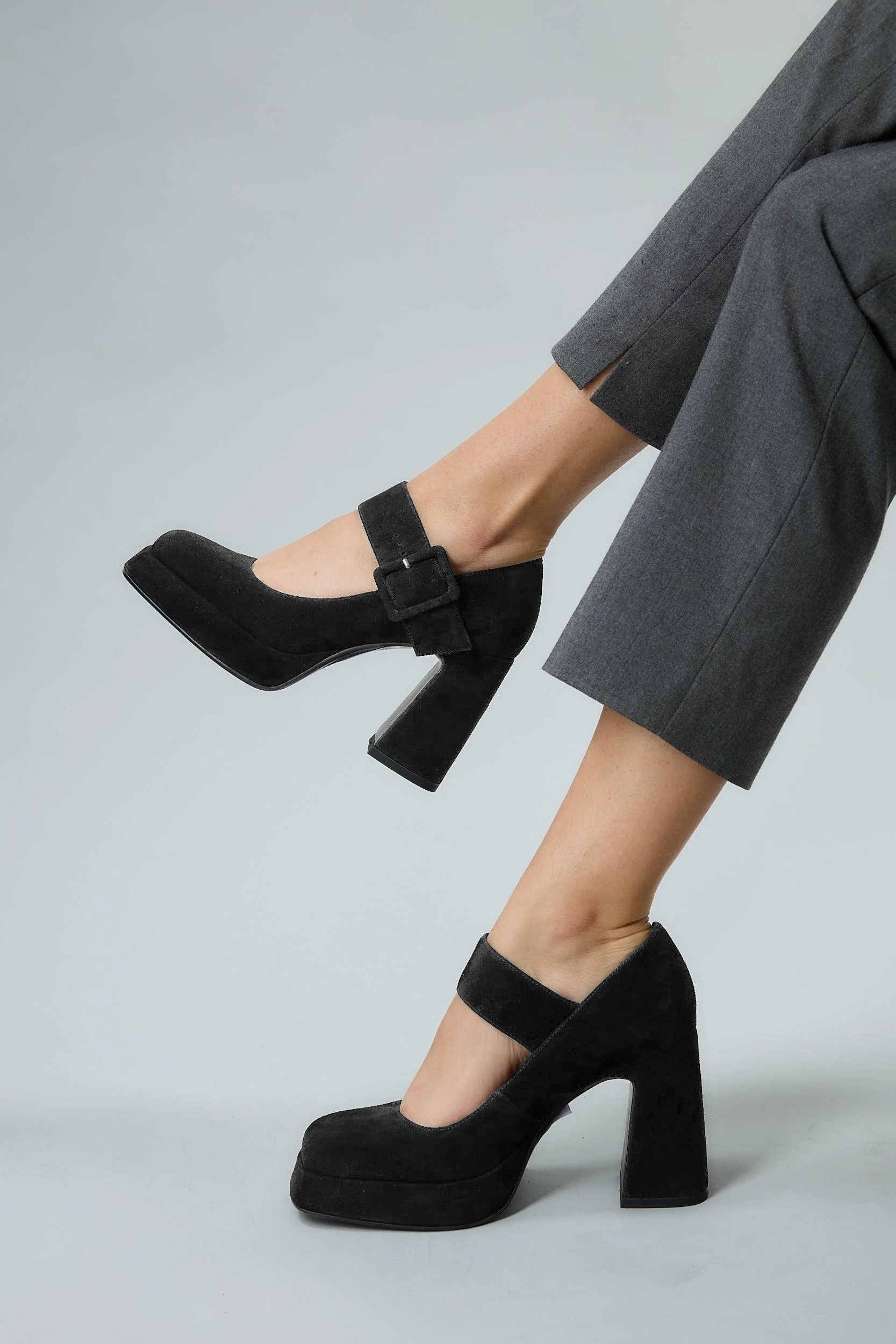 Claudia Black Suede - Image 4