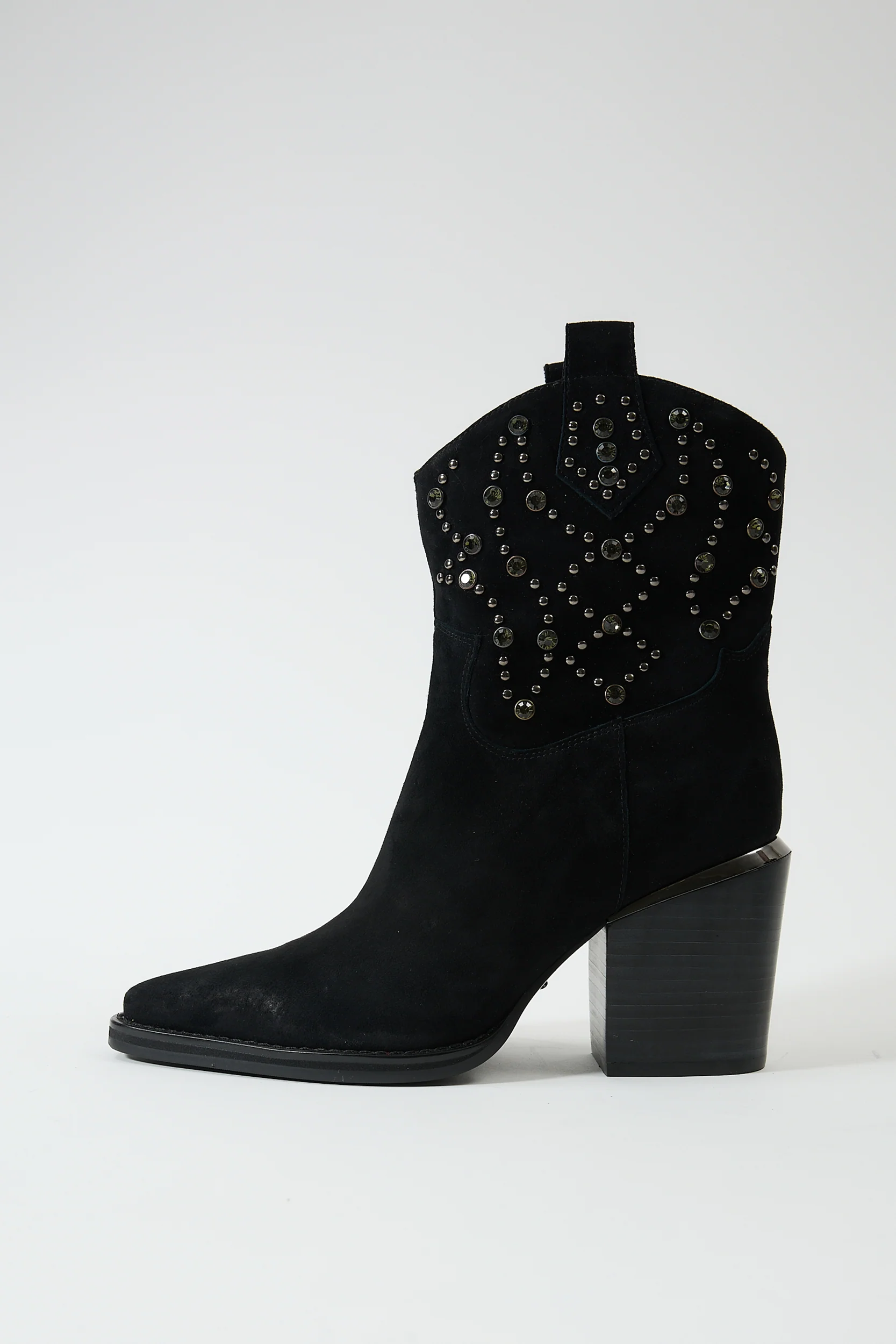Clotho Black