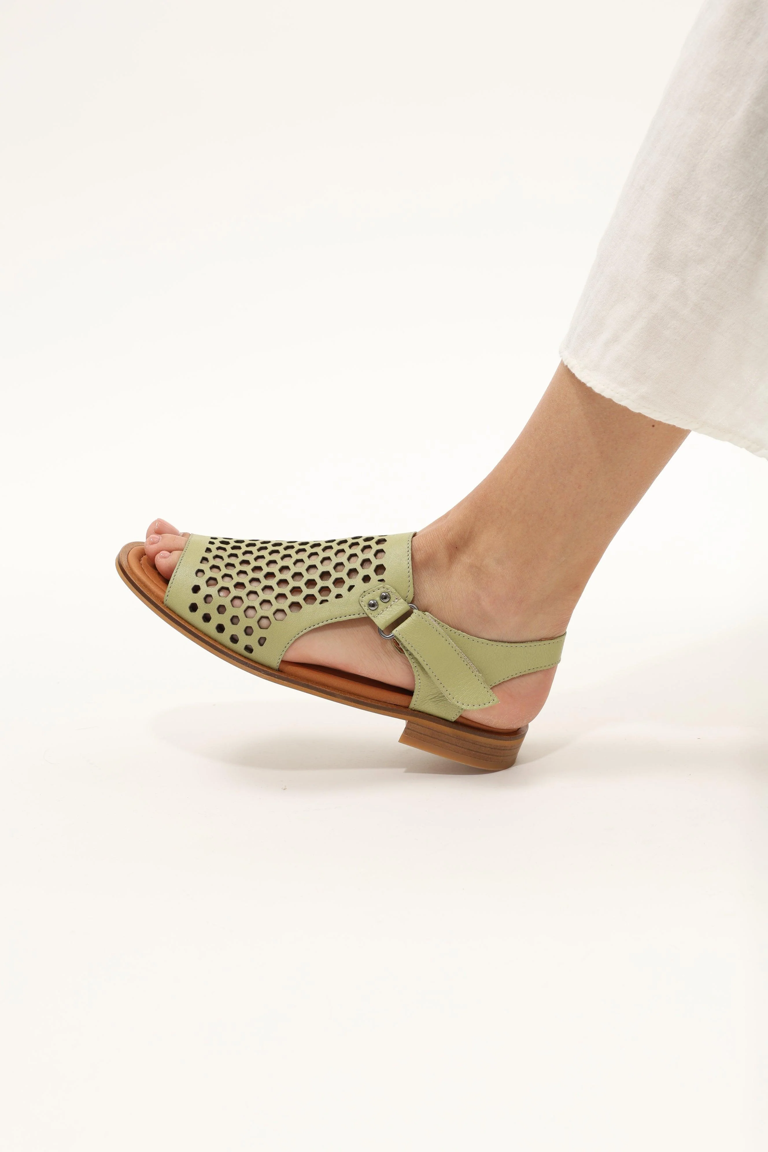 Comfelle Olive - Image 4