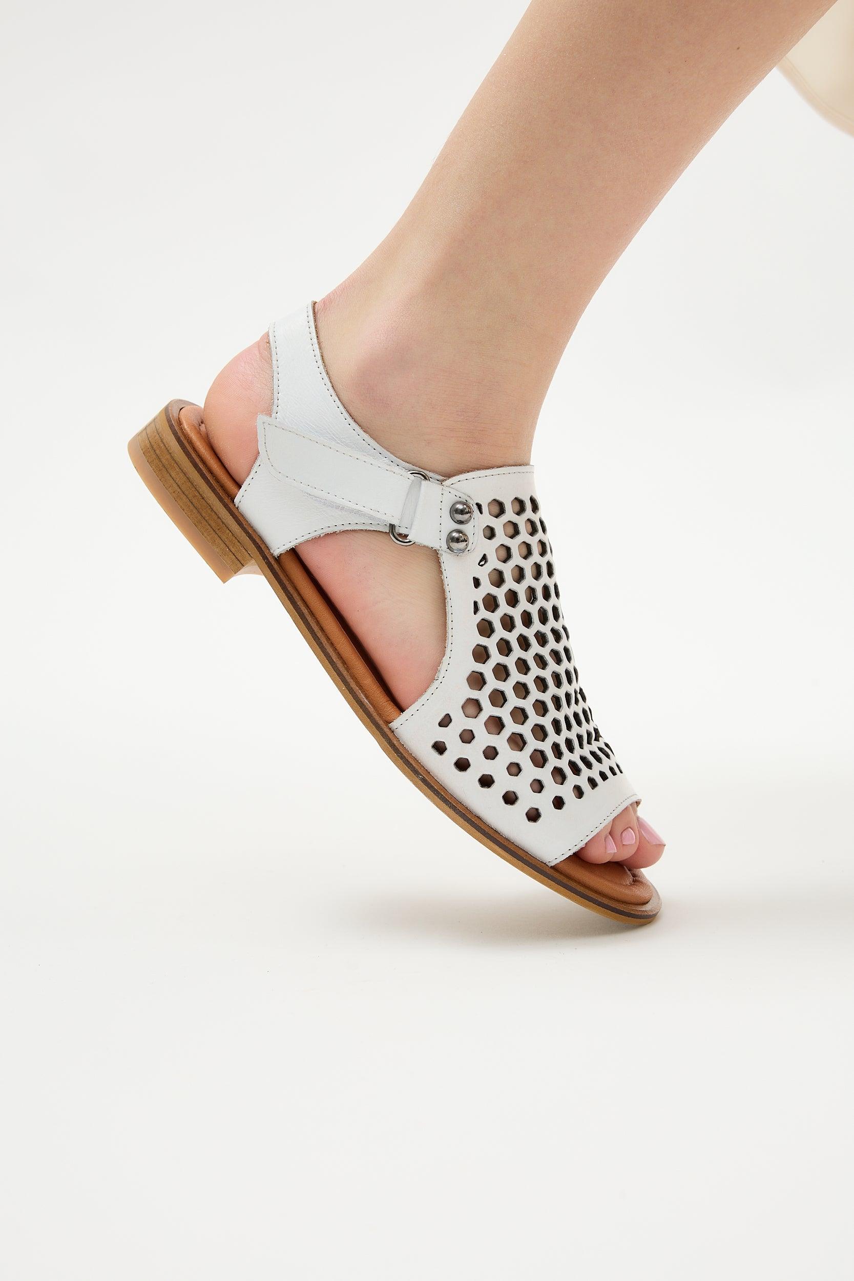 Comfelle White - Image 5