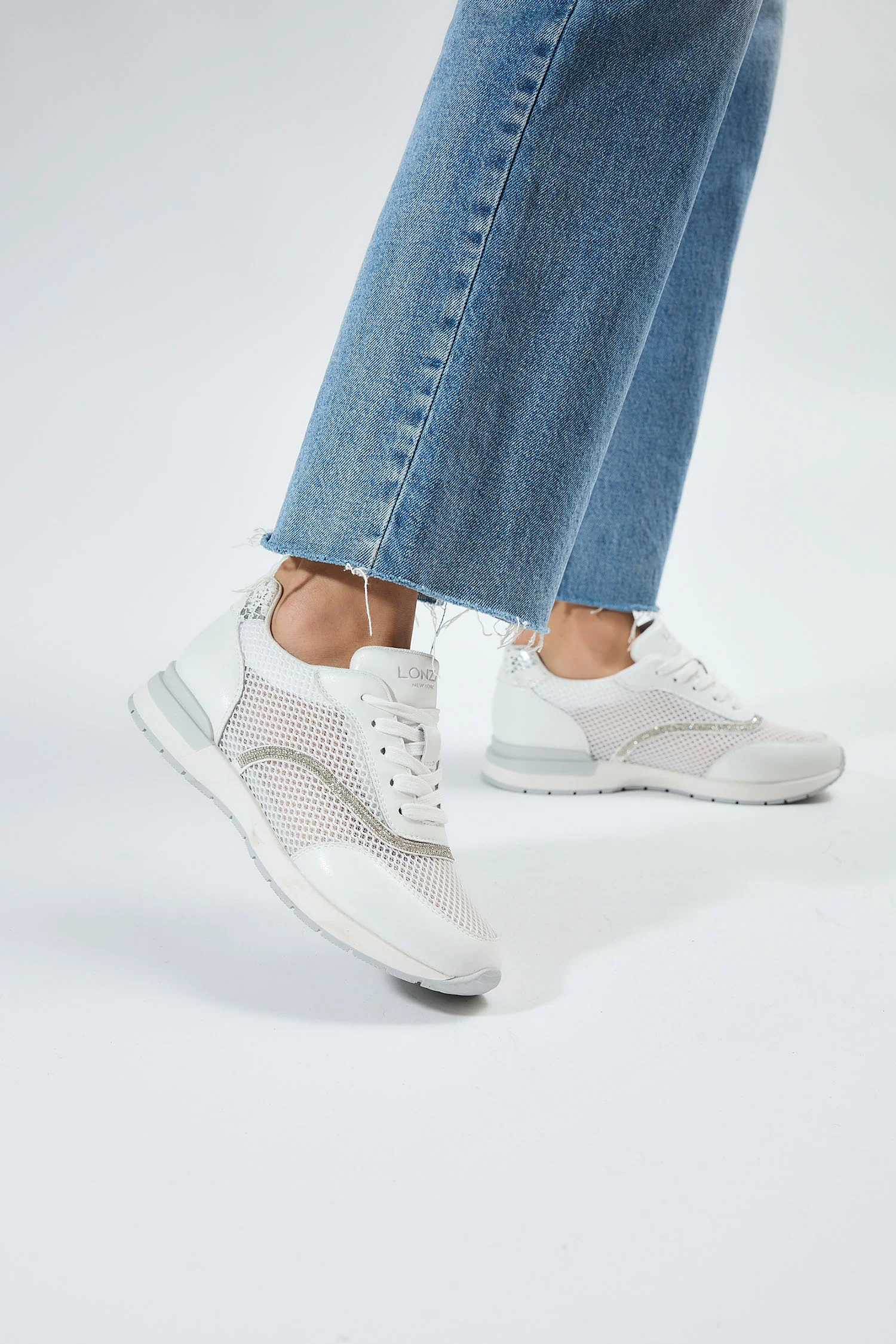 Cressida White - Image 7