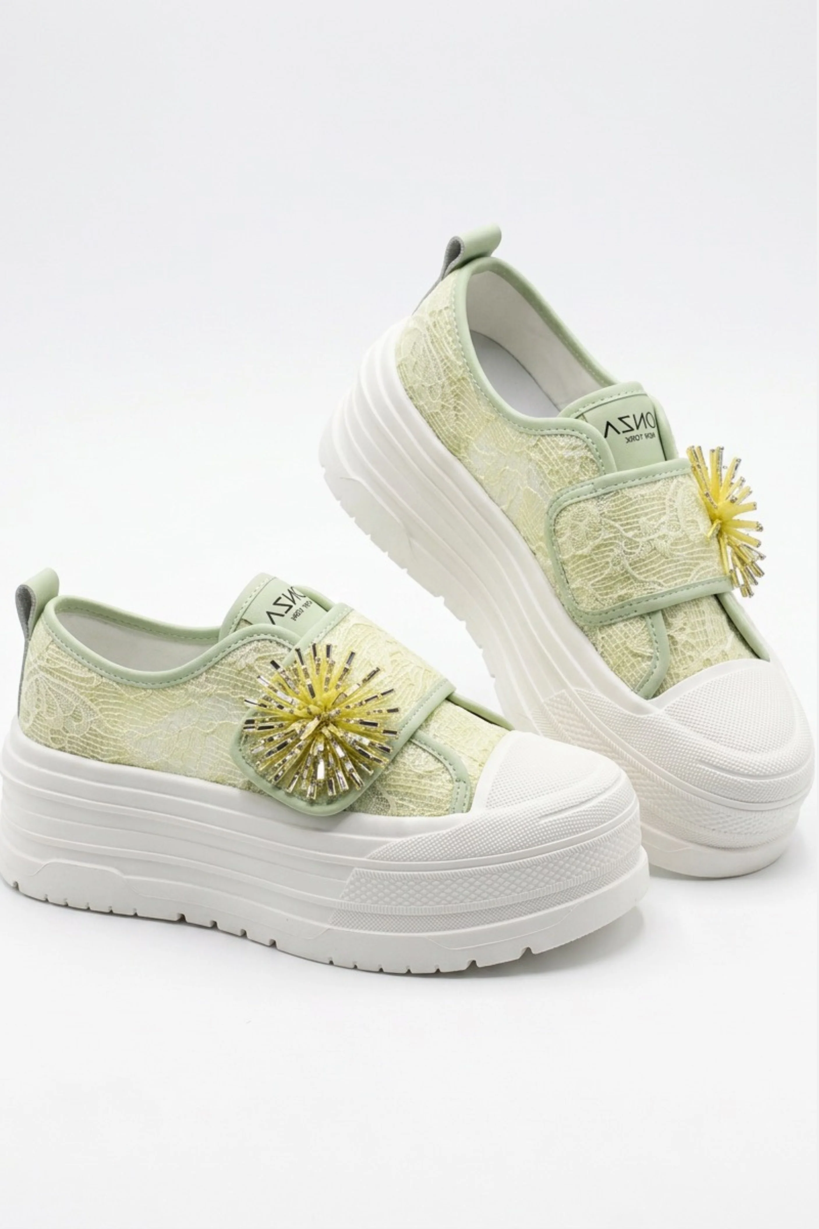 Curla Green - Image 2