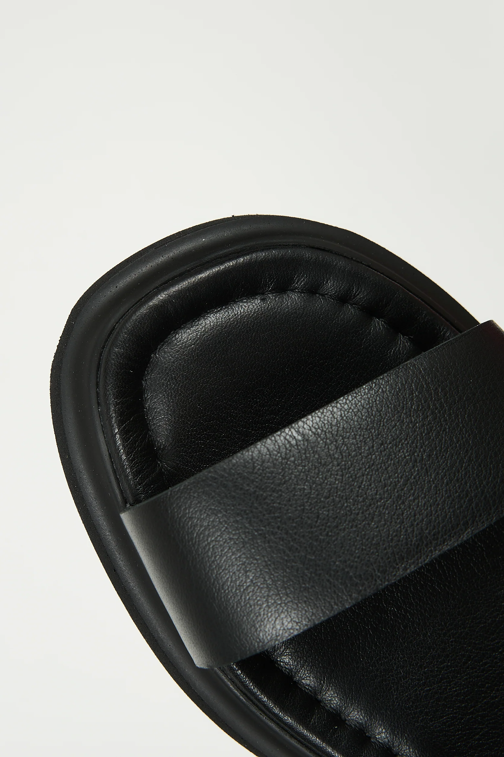 Delfina Black - Image 5
