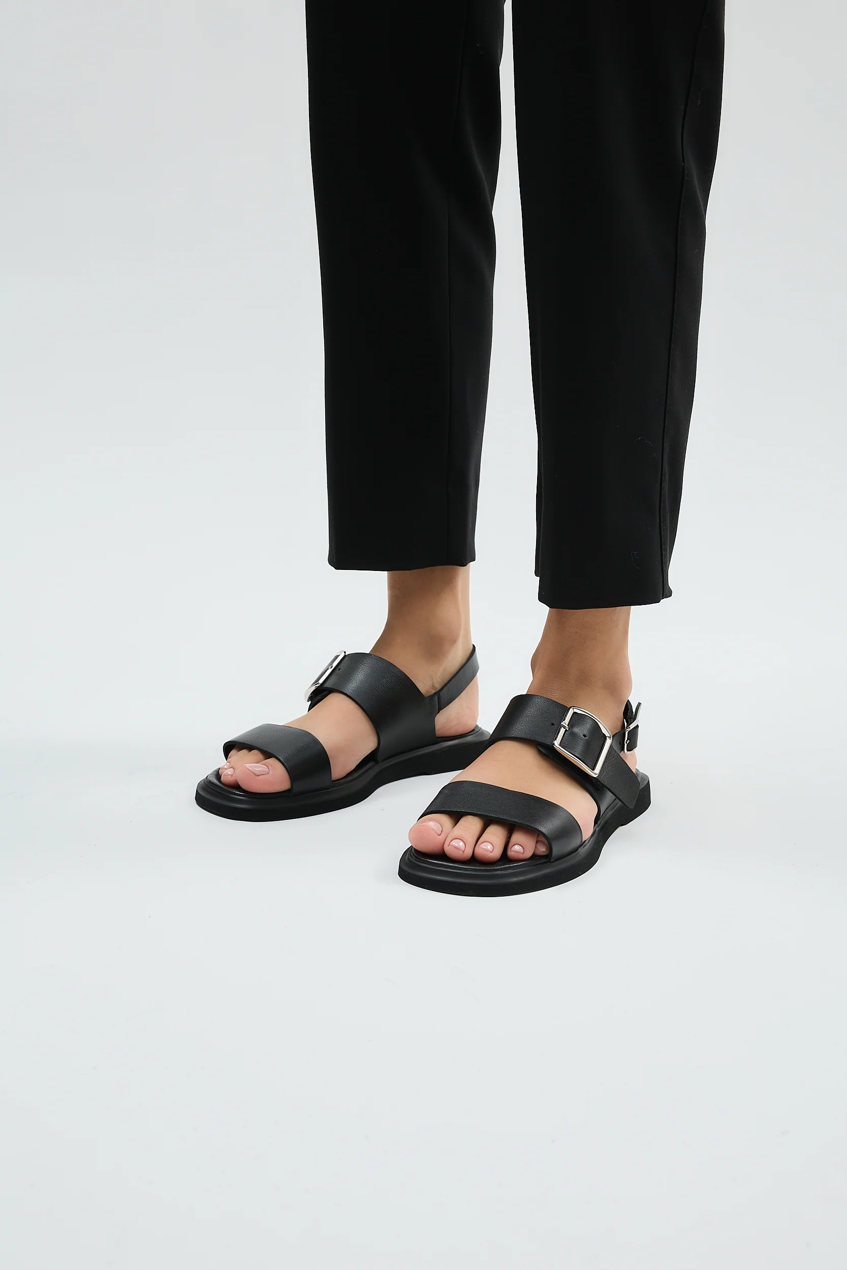 Delfina Black - Image 7