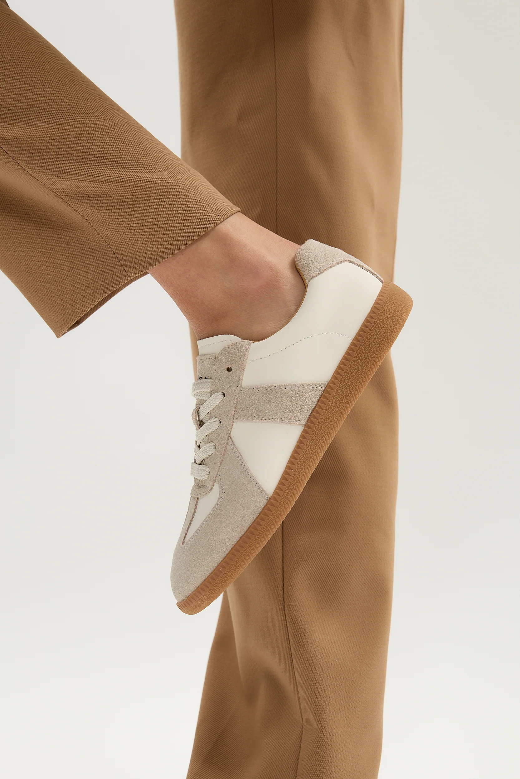 Delta Beige - Image 11