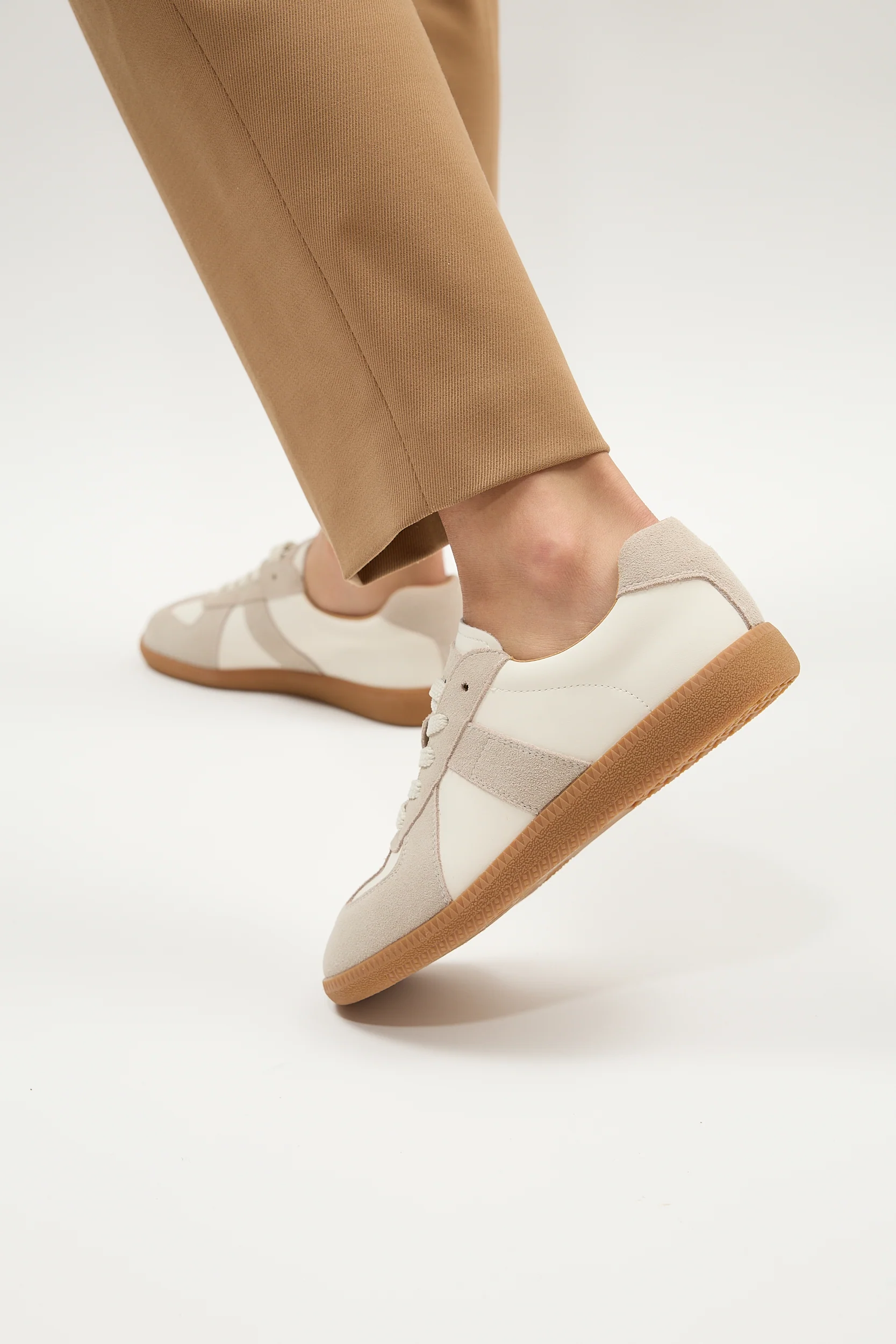 Delta Beige - Image 13