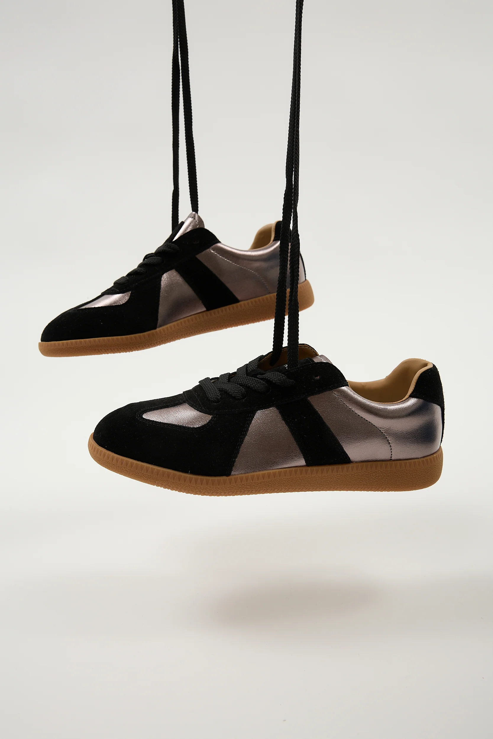 Delta Black - Image 3