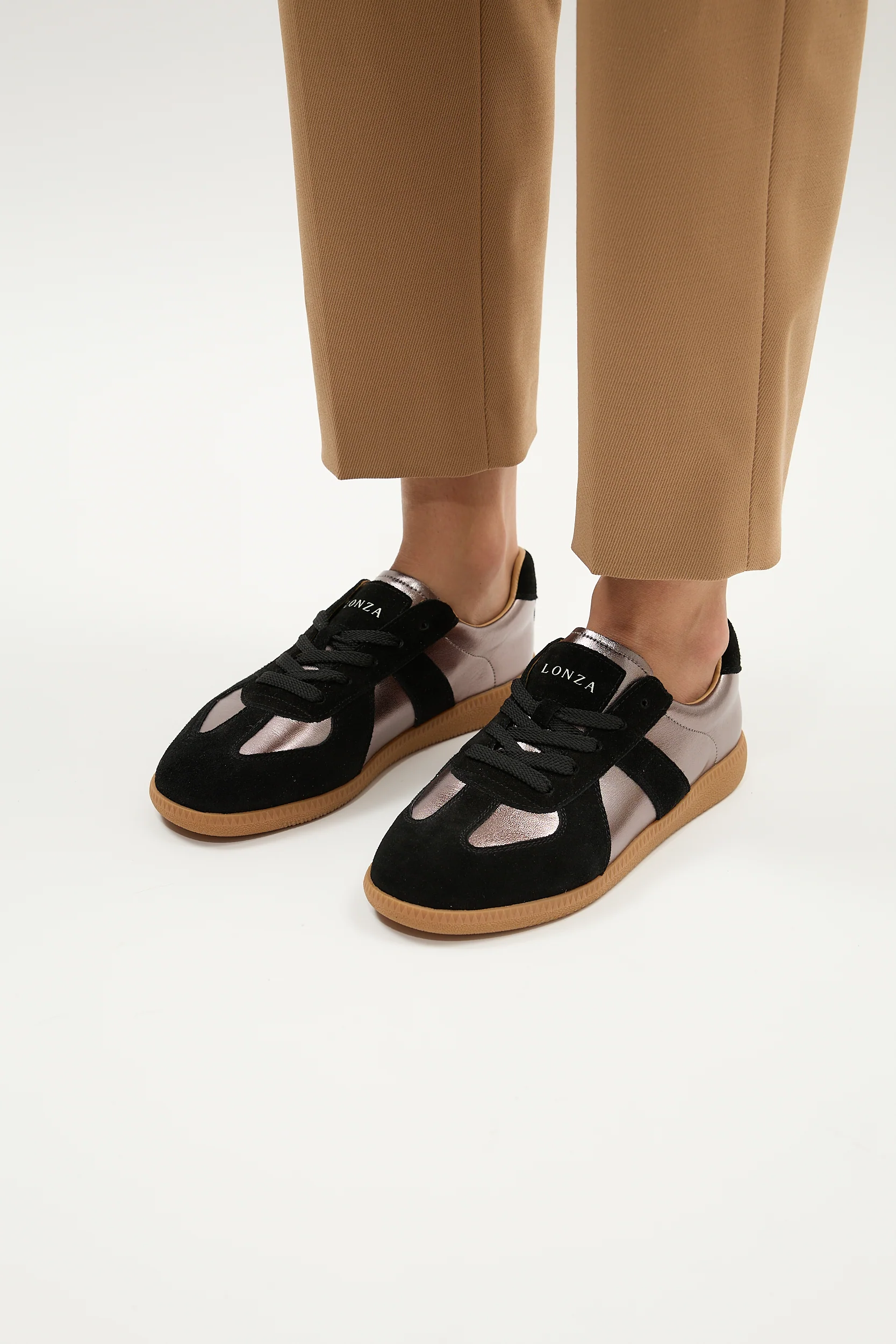 Delta Black - Image 4