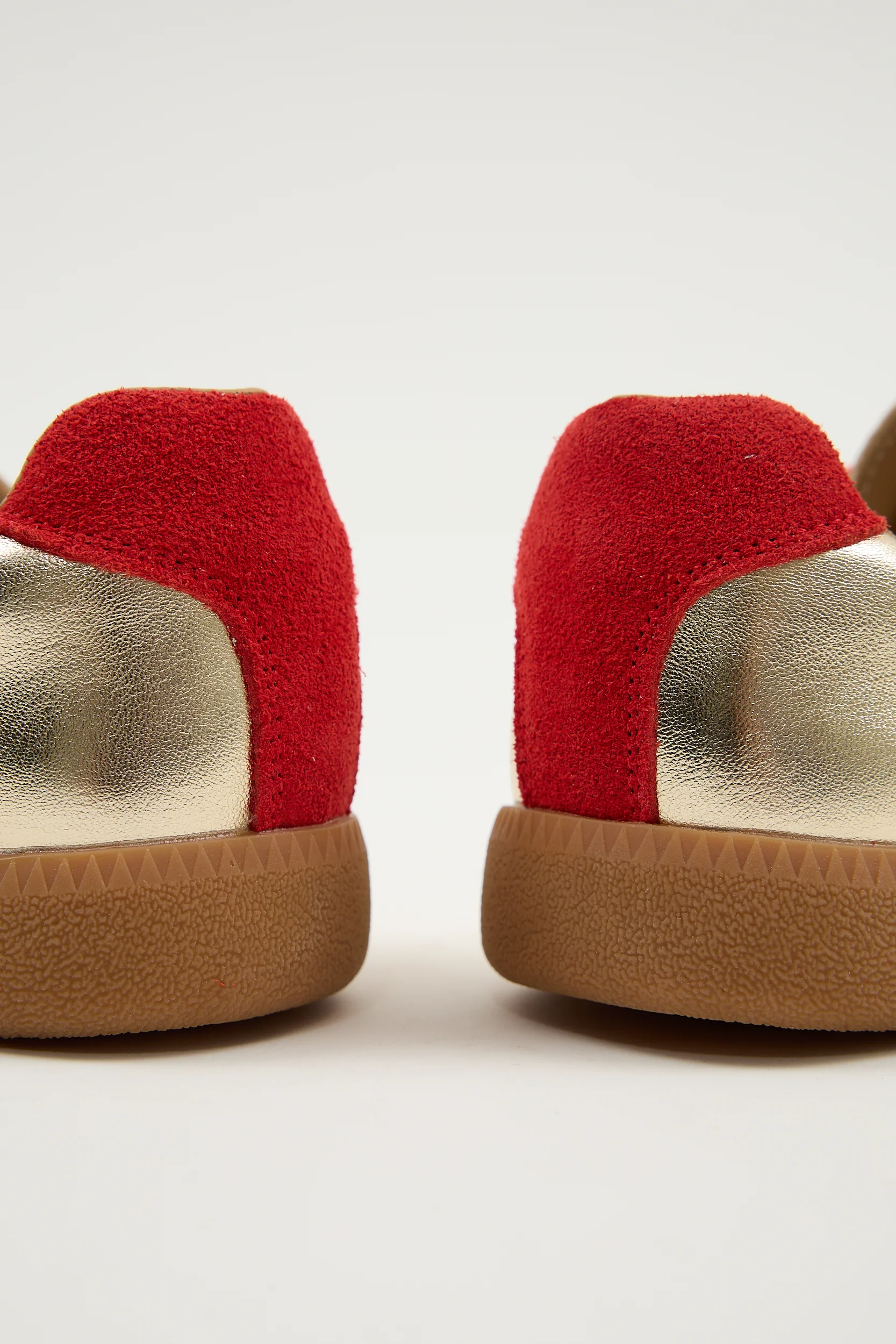Delta Red - Image 6