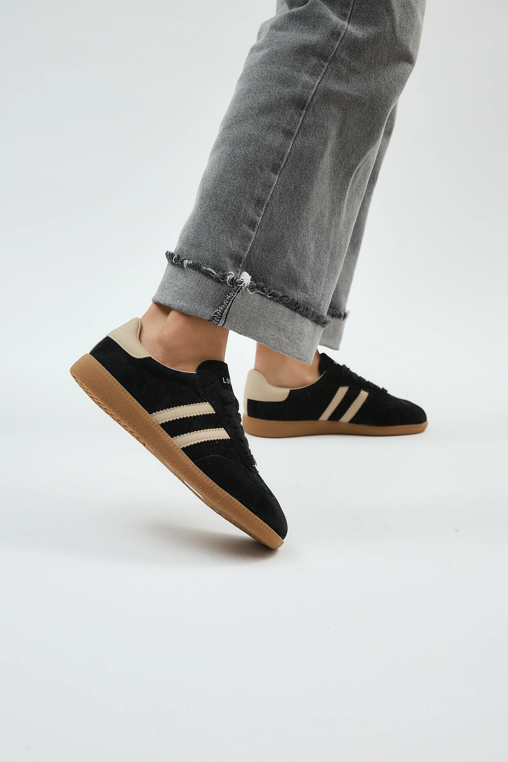 Delta Retro Black - Image 10