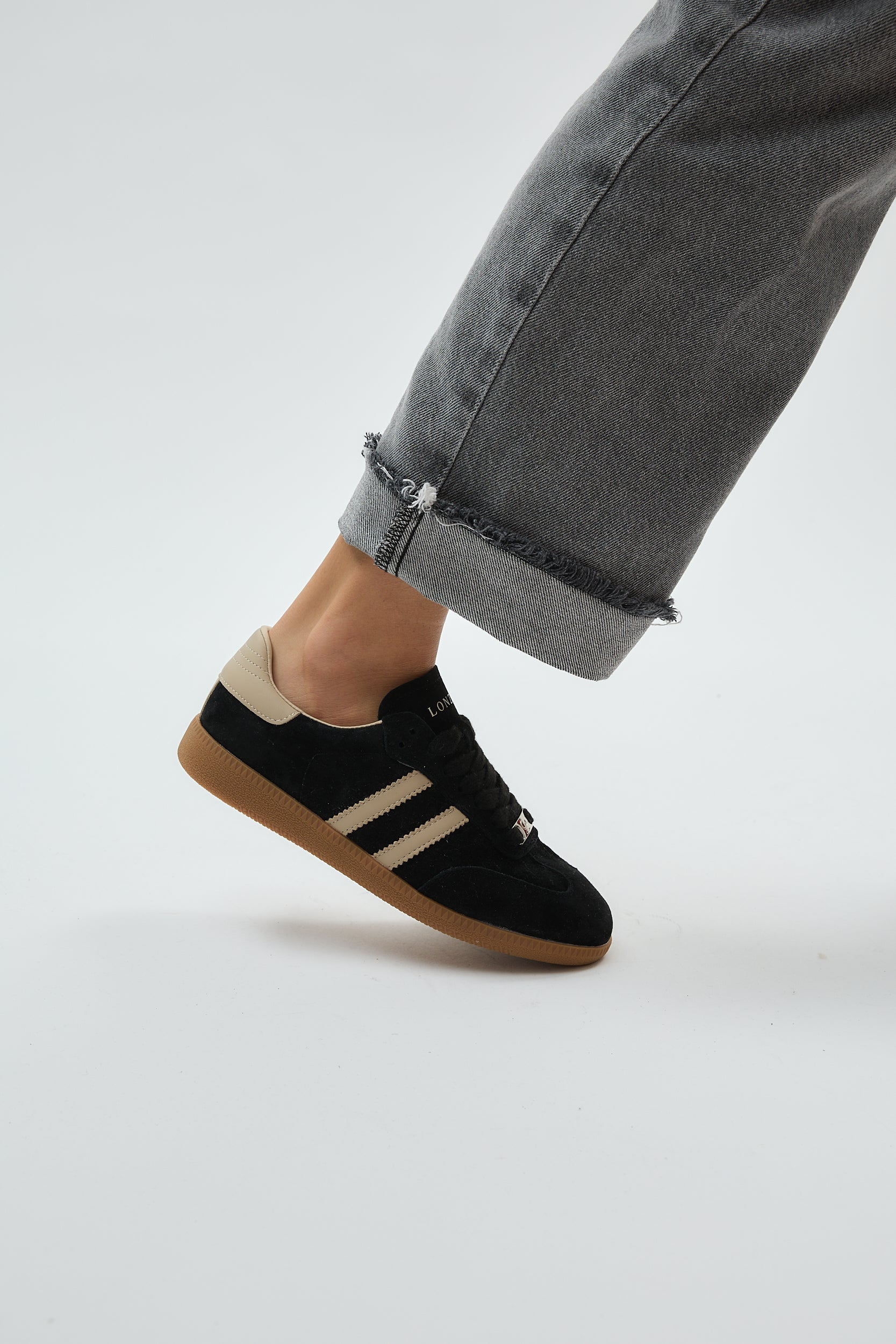 Delta Retro Black - Image 11