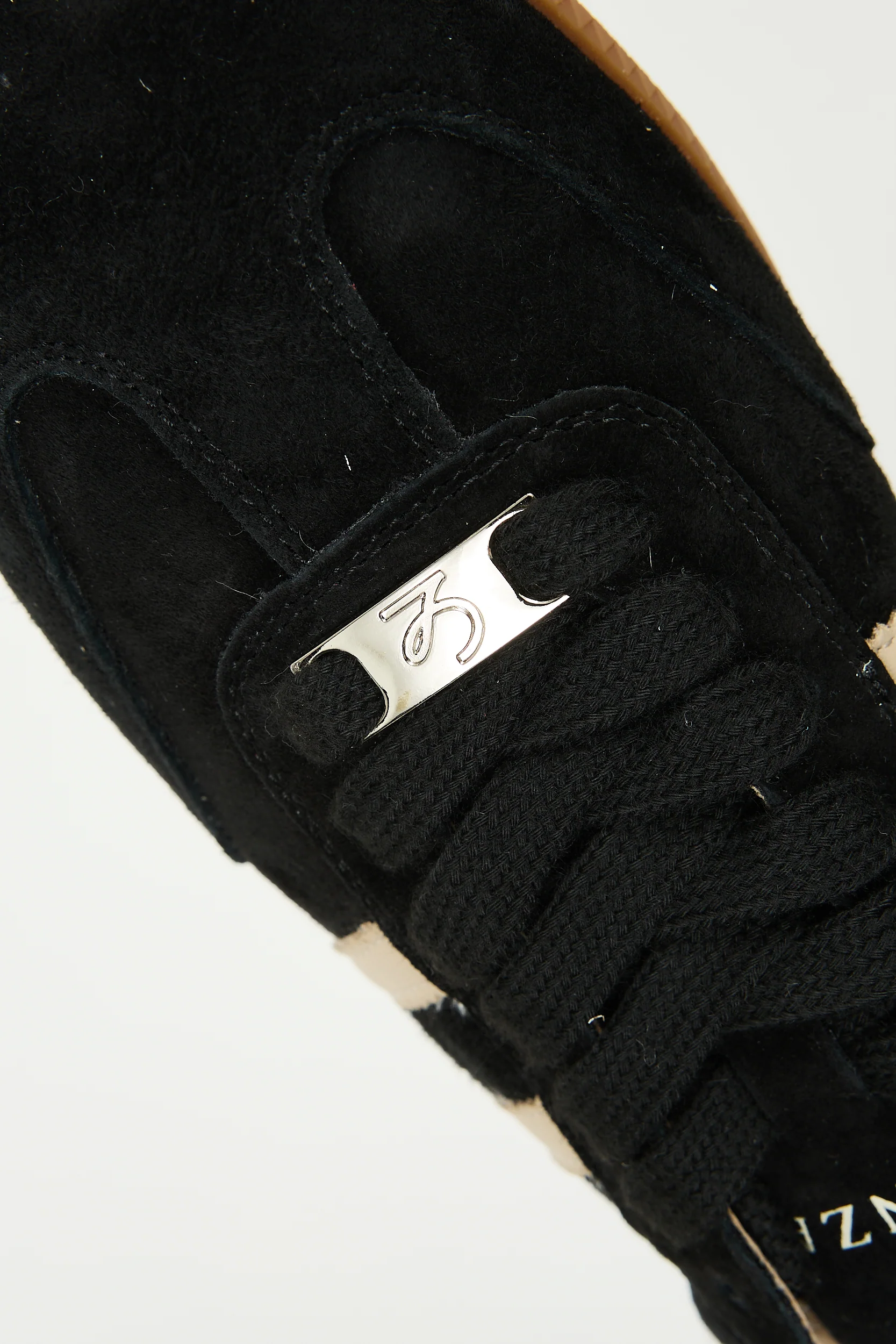 Delta Retro Black - Image 17