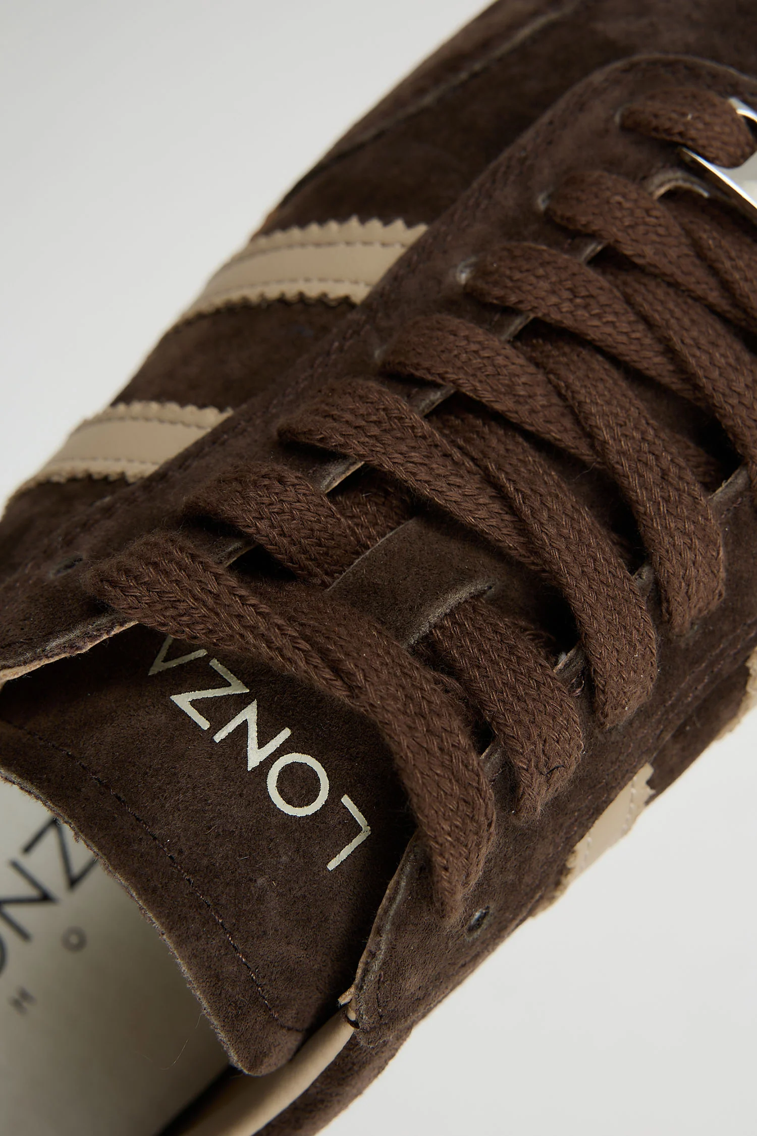 Delta Retro Brown - Image 10