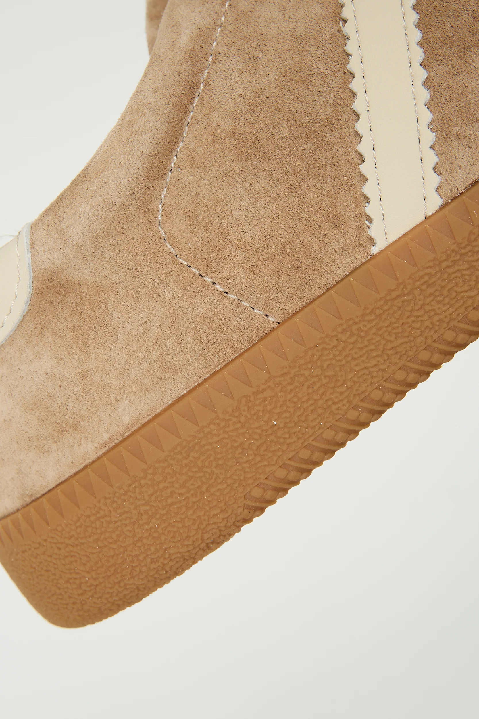 Delta Retro Khaki - Image 13
