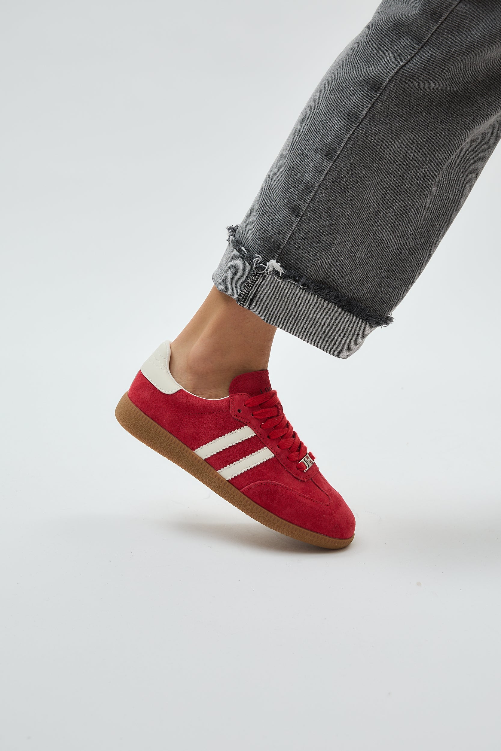 Delta Retro Red - Image 15