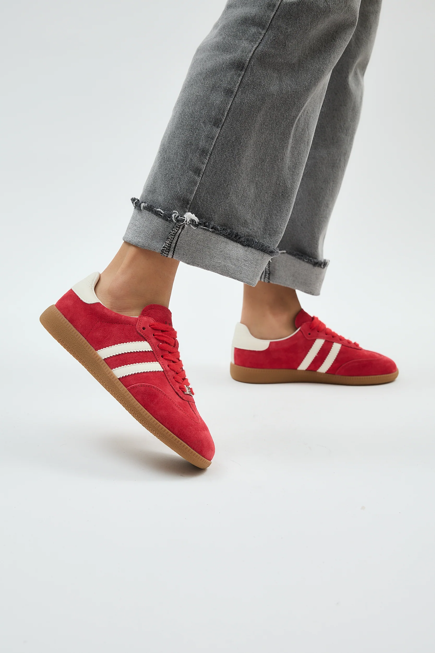 Delta Retro Red - Image 17