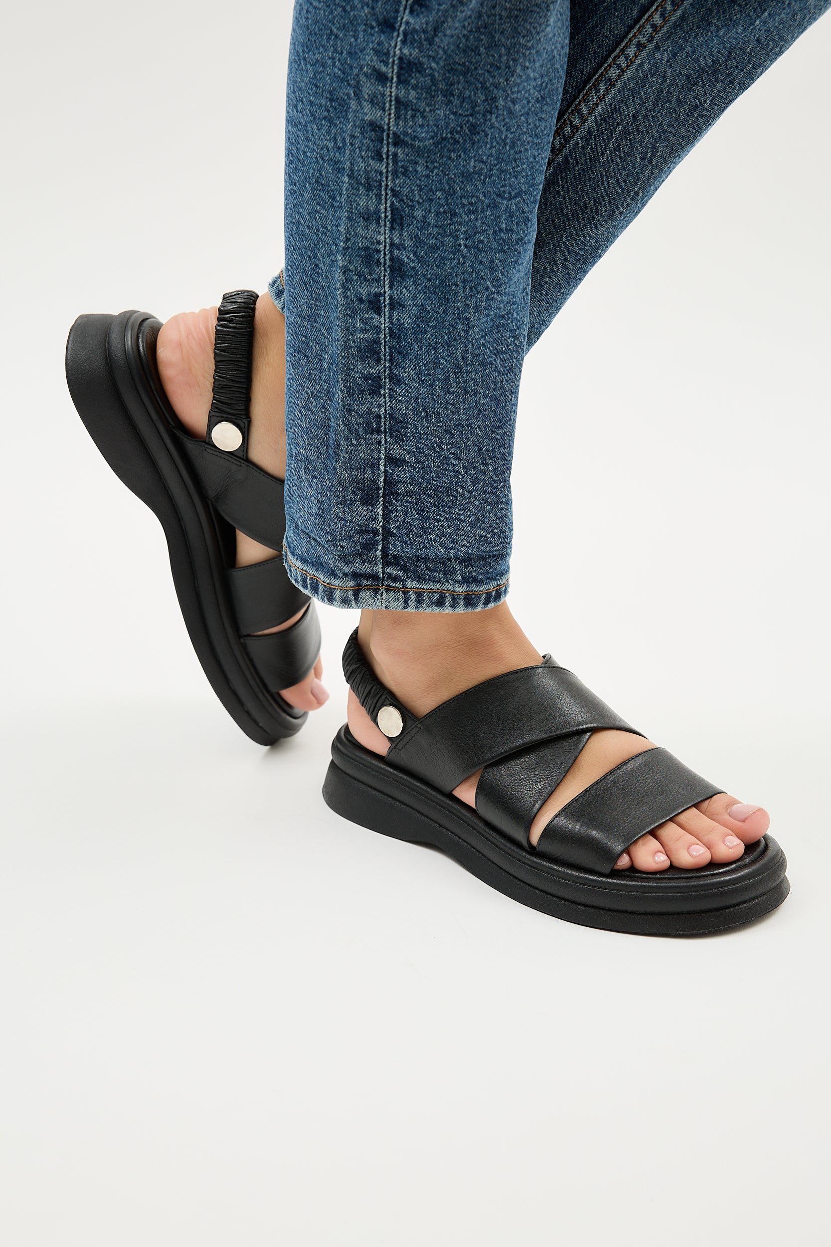 Demi Black - Image 6