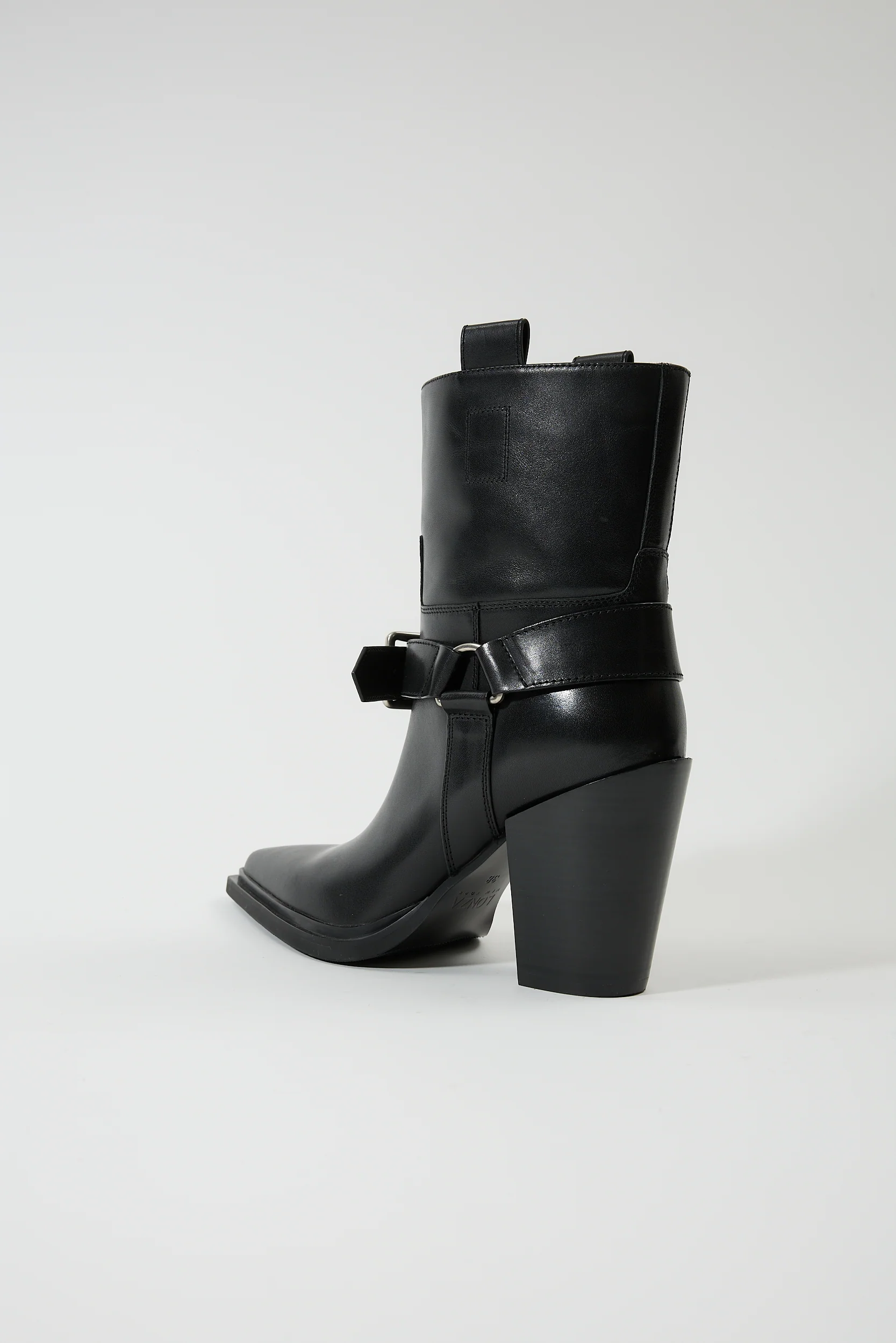 Doris Black - Image 3