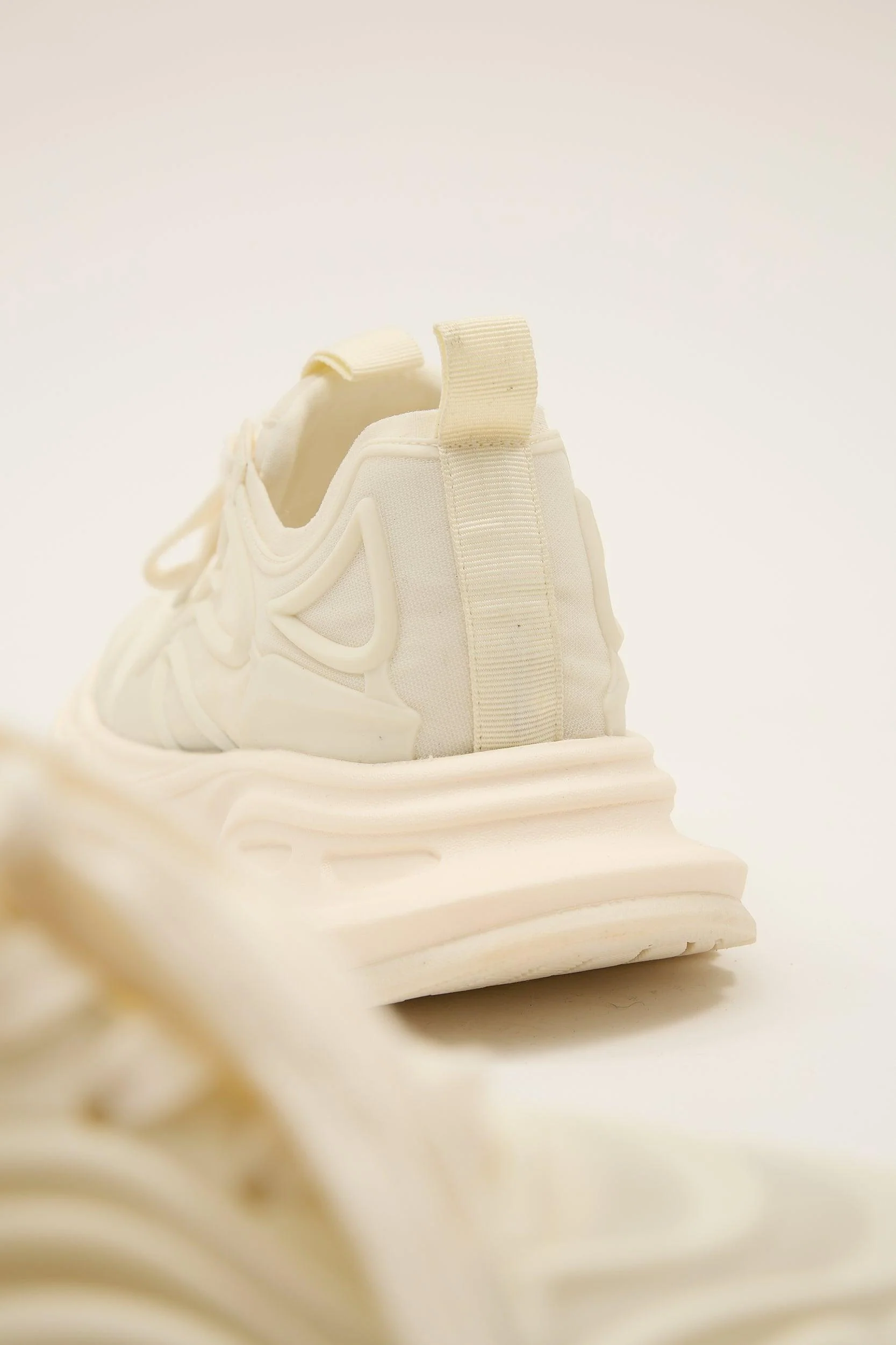 Elio Milk - Image 12