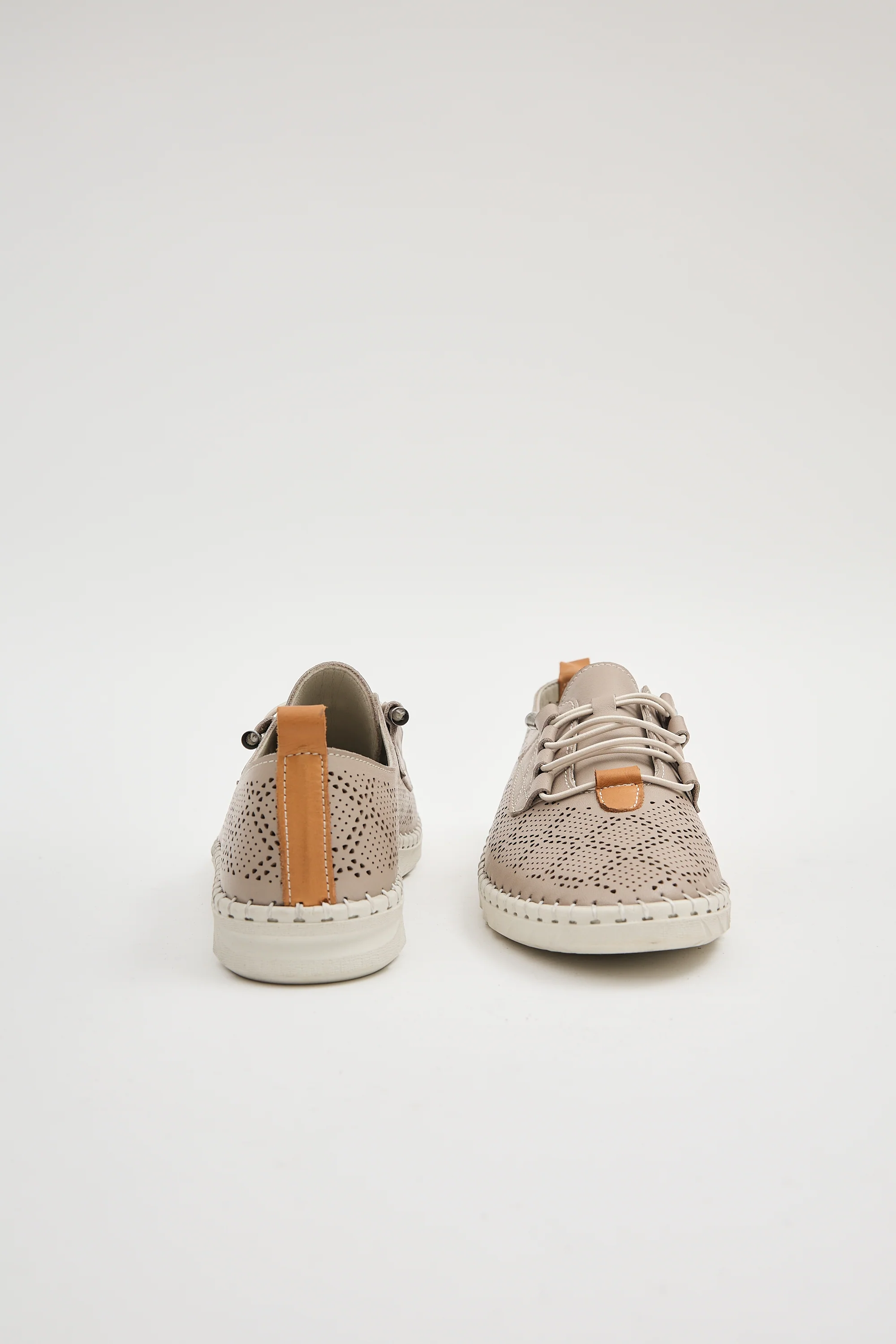 Emi Grey - Image 4