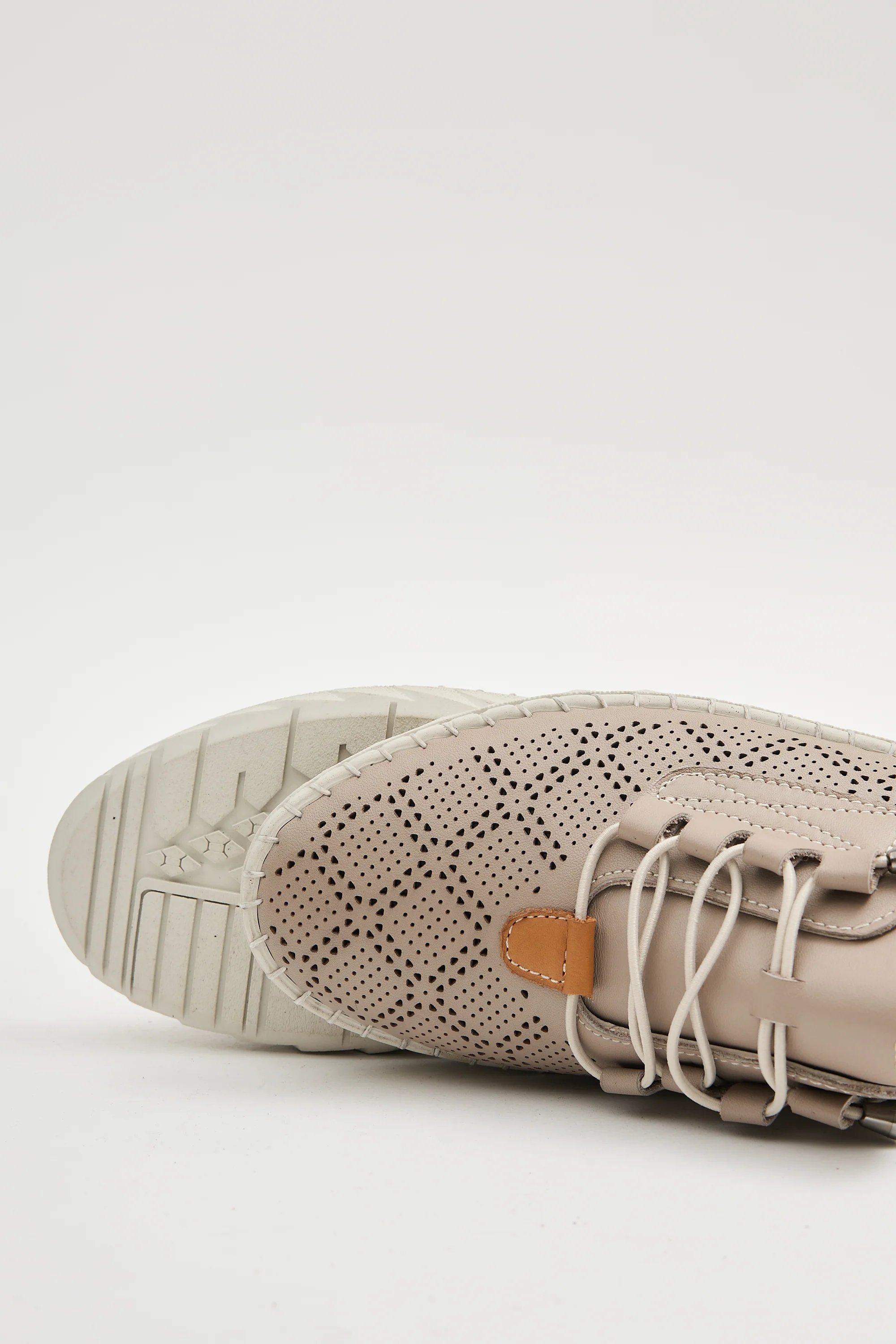 Emi Grey - Image 5