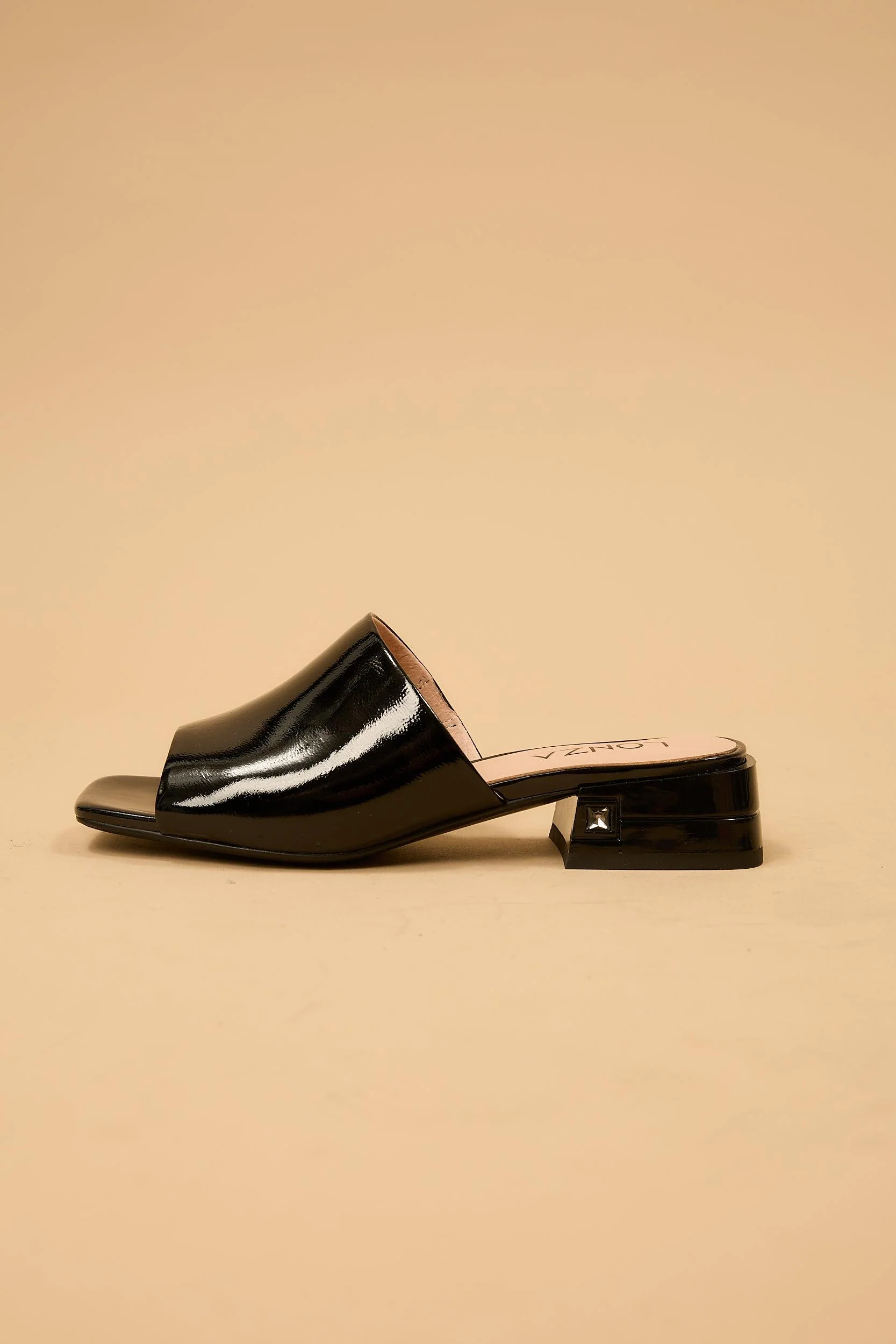 Emilia Black Glance - Image 10