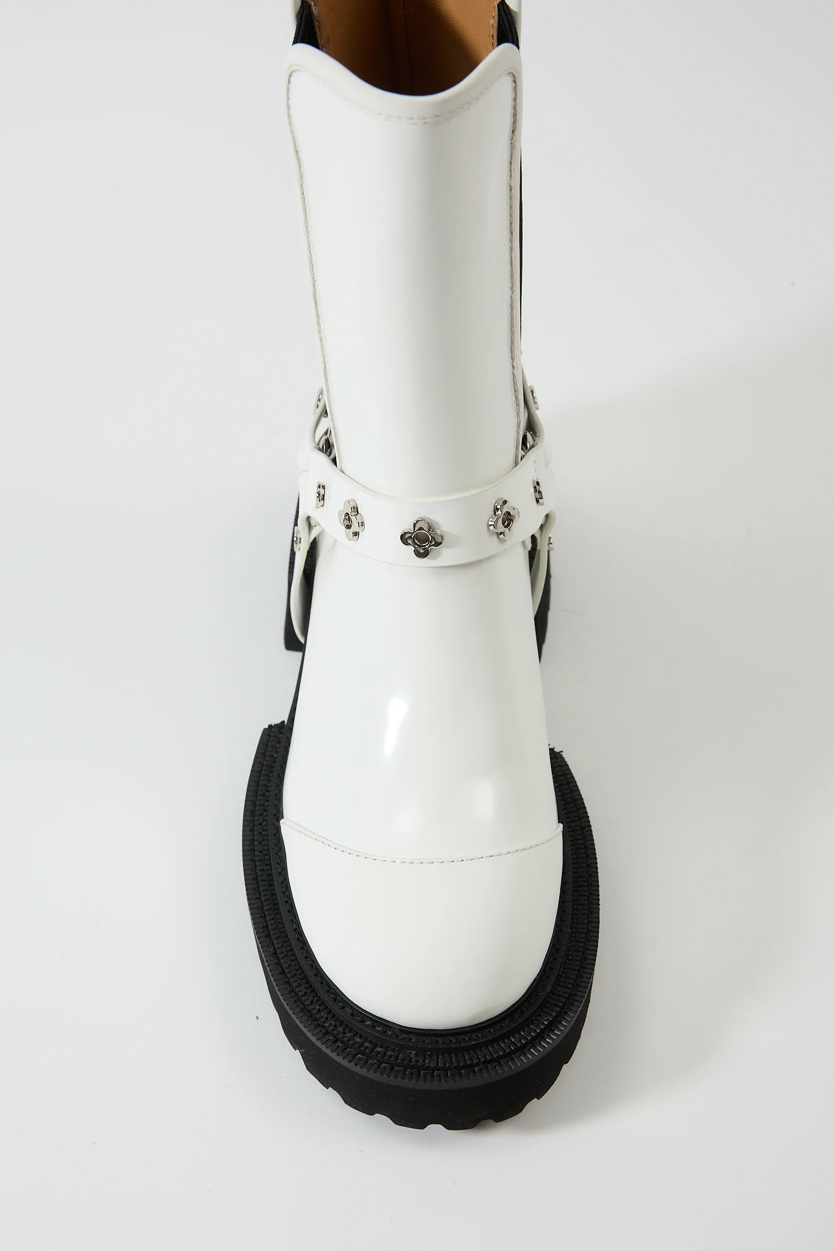 Erato White - Image 7
