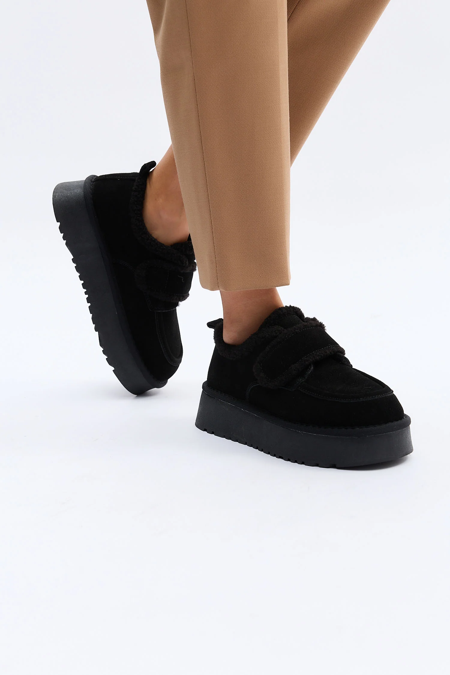 Esme Black - Image 8