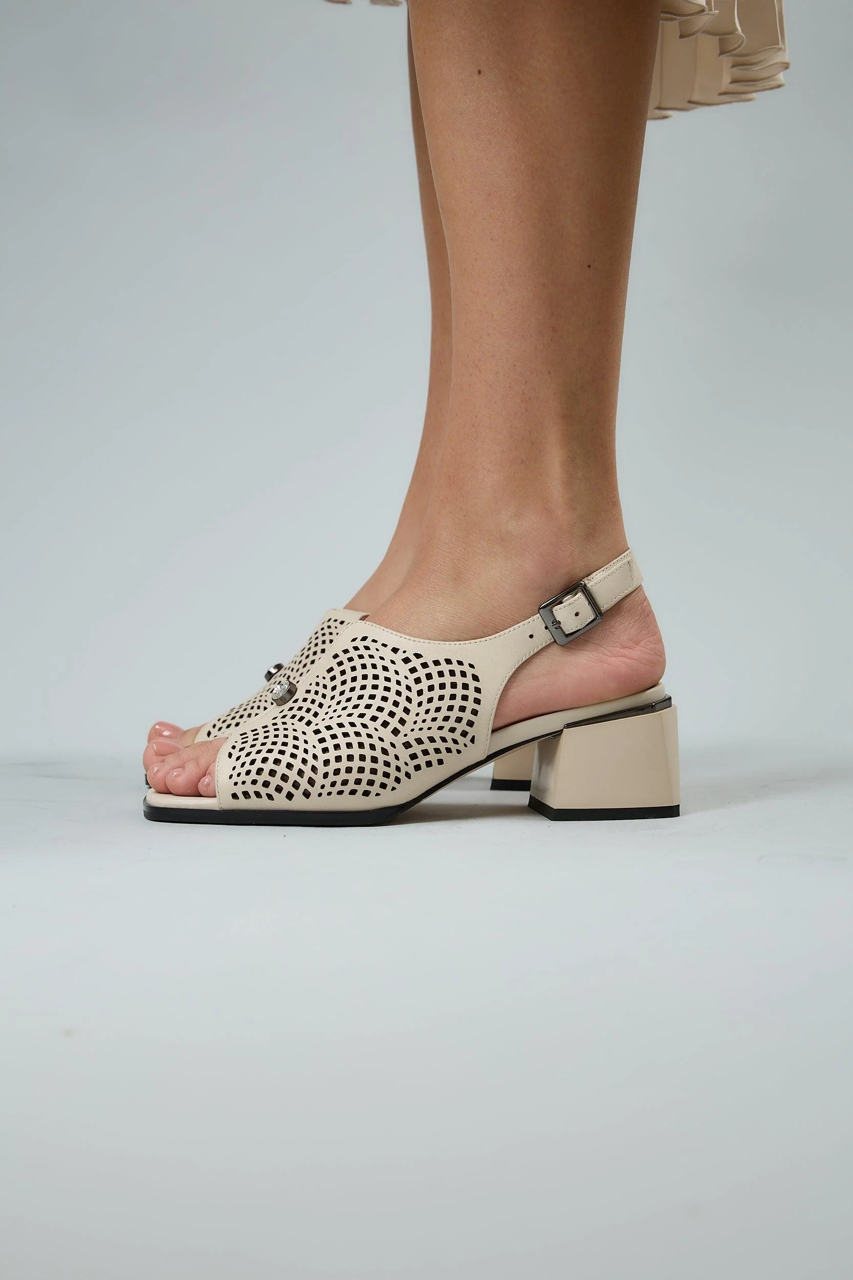 Gabriela Shell - Image 7