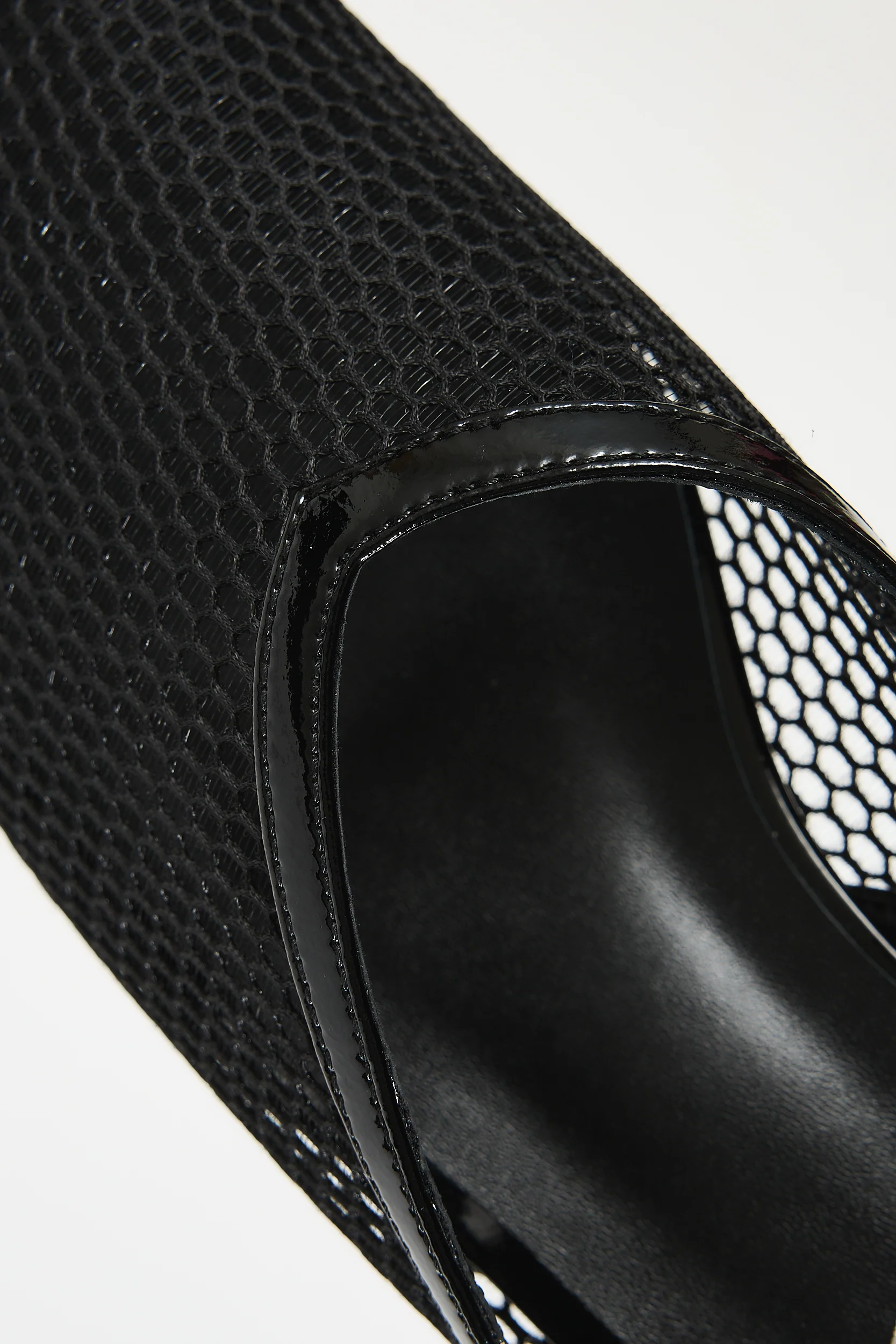 Galia Black - Image 6
