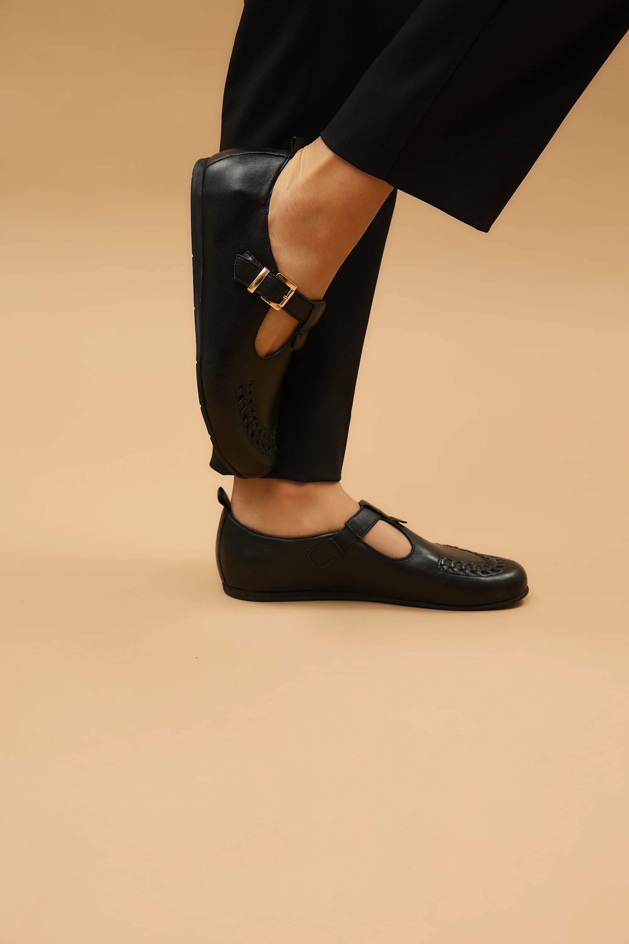 Gigi Black - Image 12