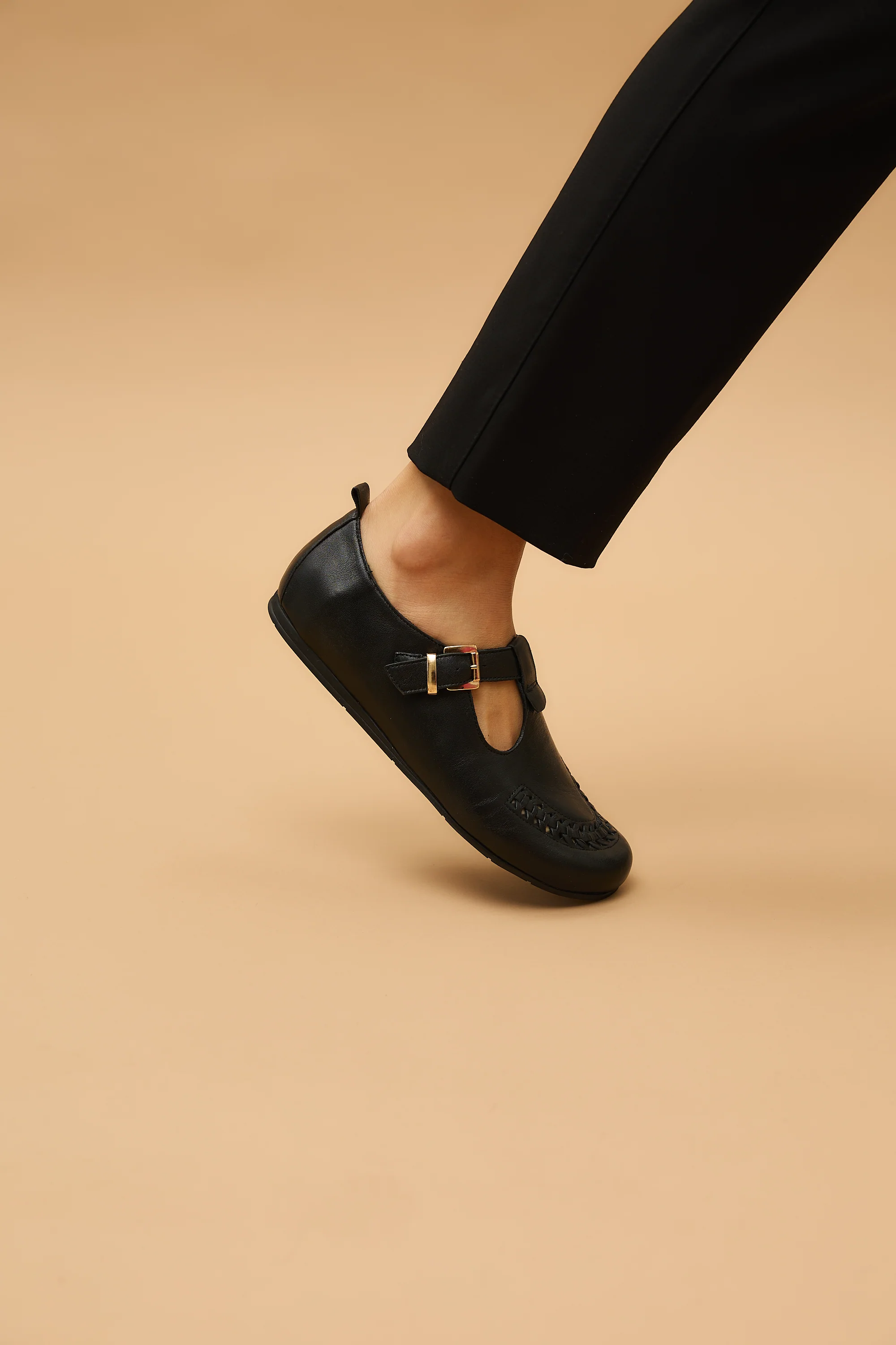 Gigi Black - Image 14