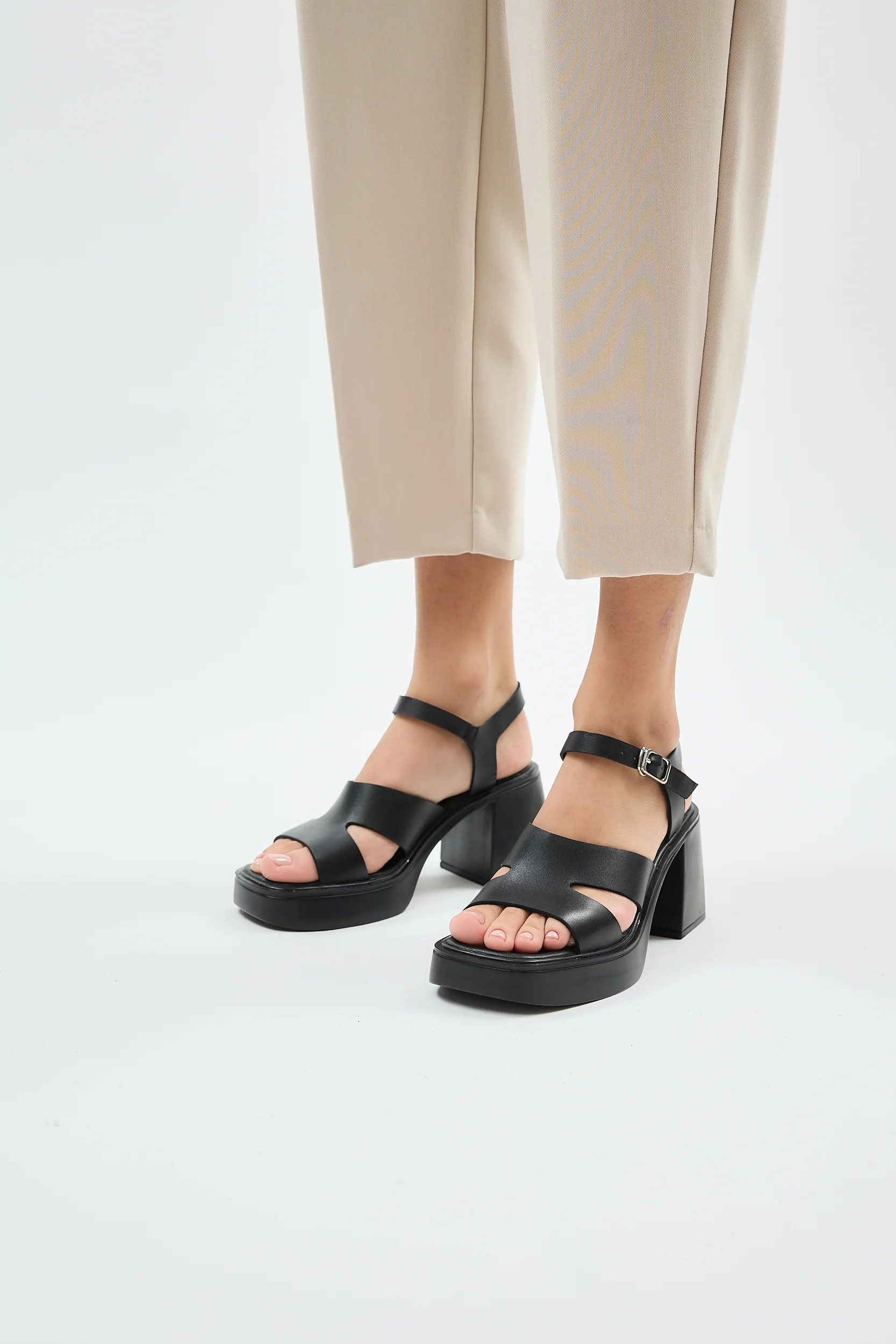 Giri Black - Image 6