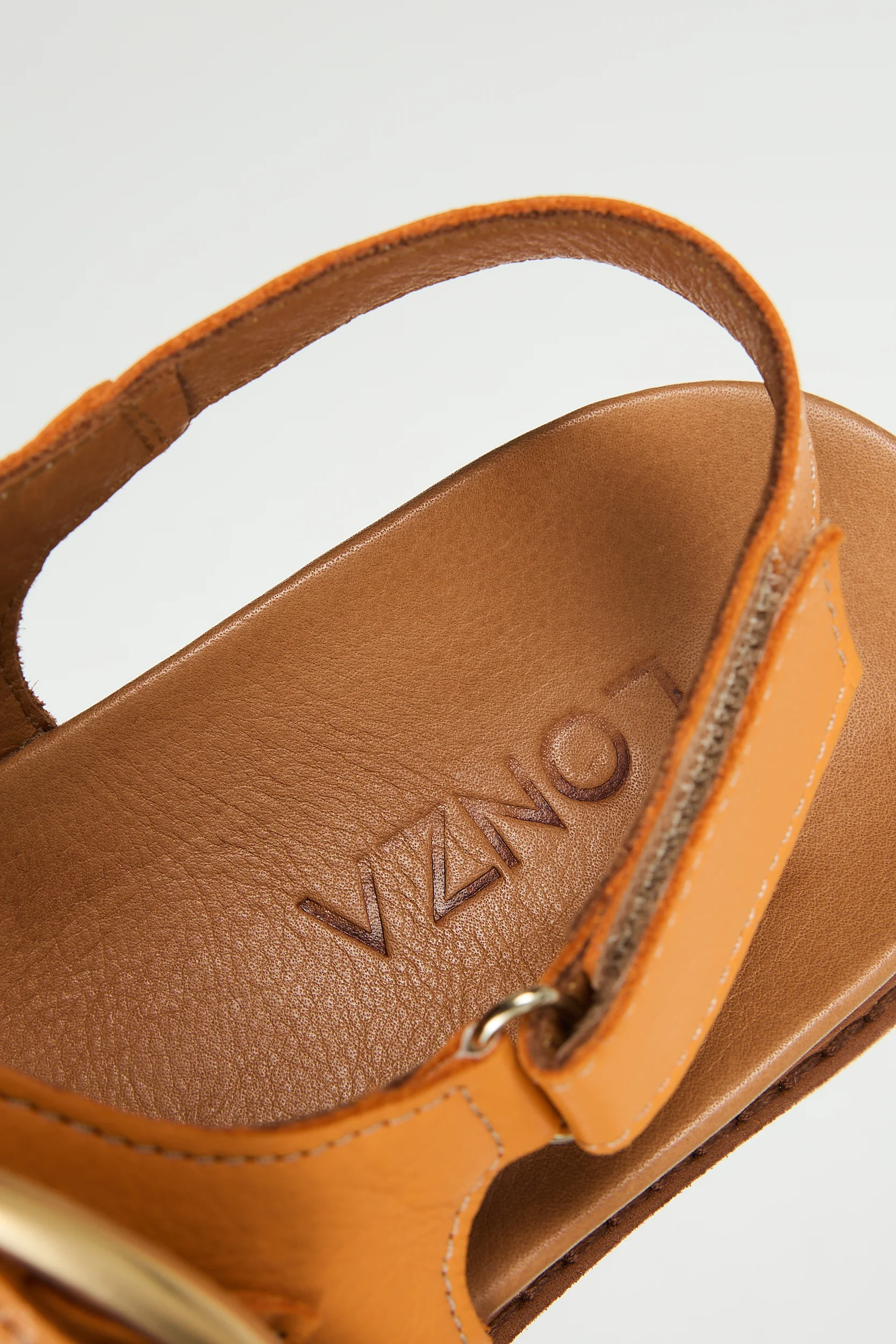Giulia Orange - Image 7