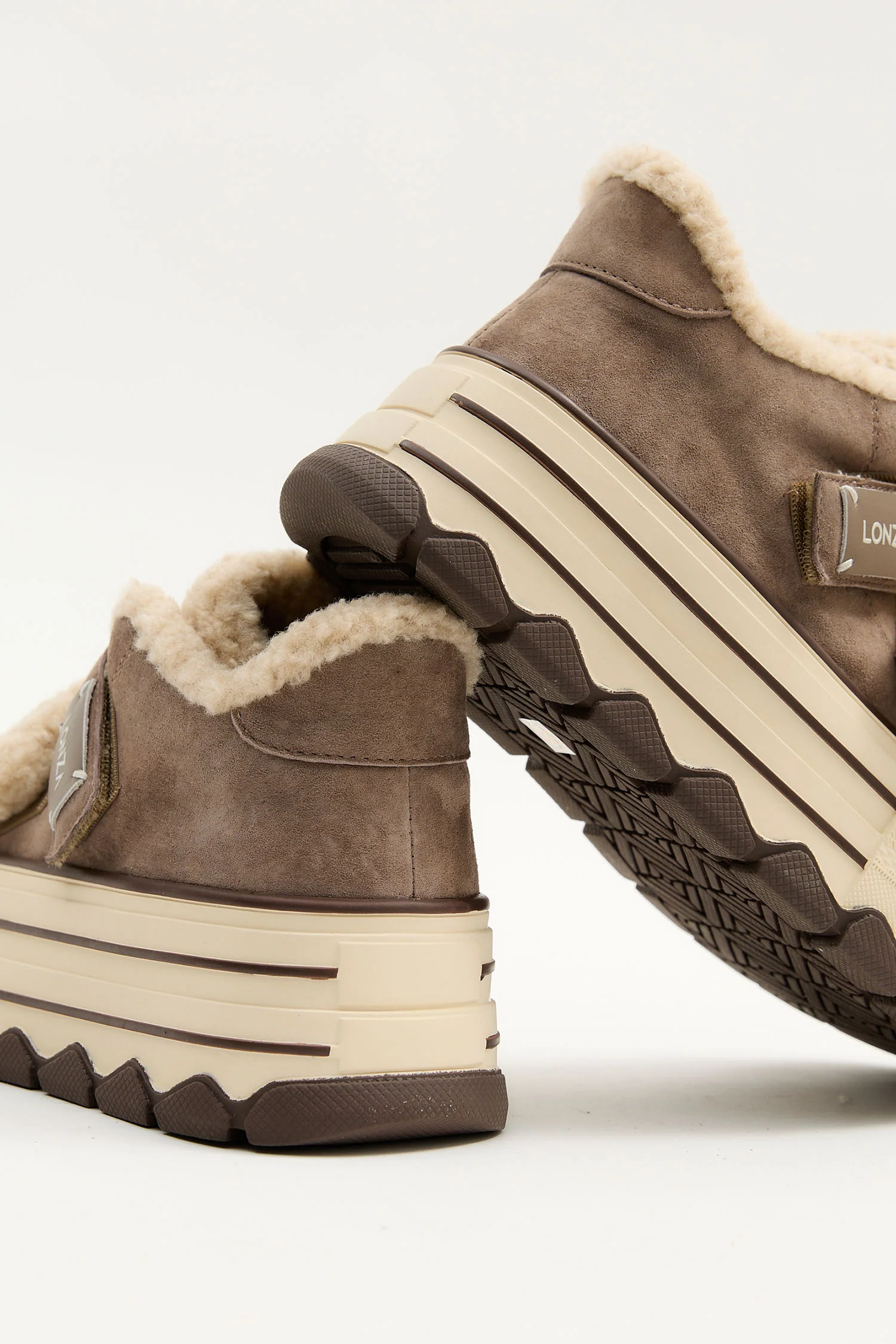 Glissane Brown - Image 11