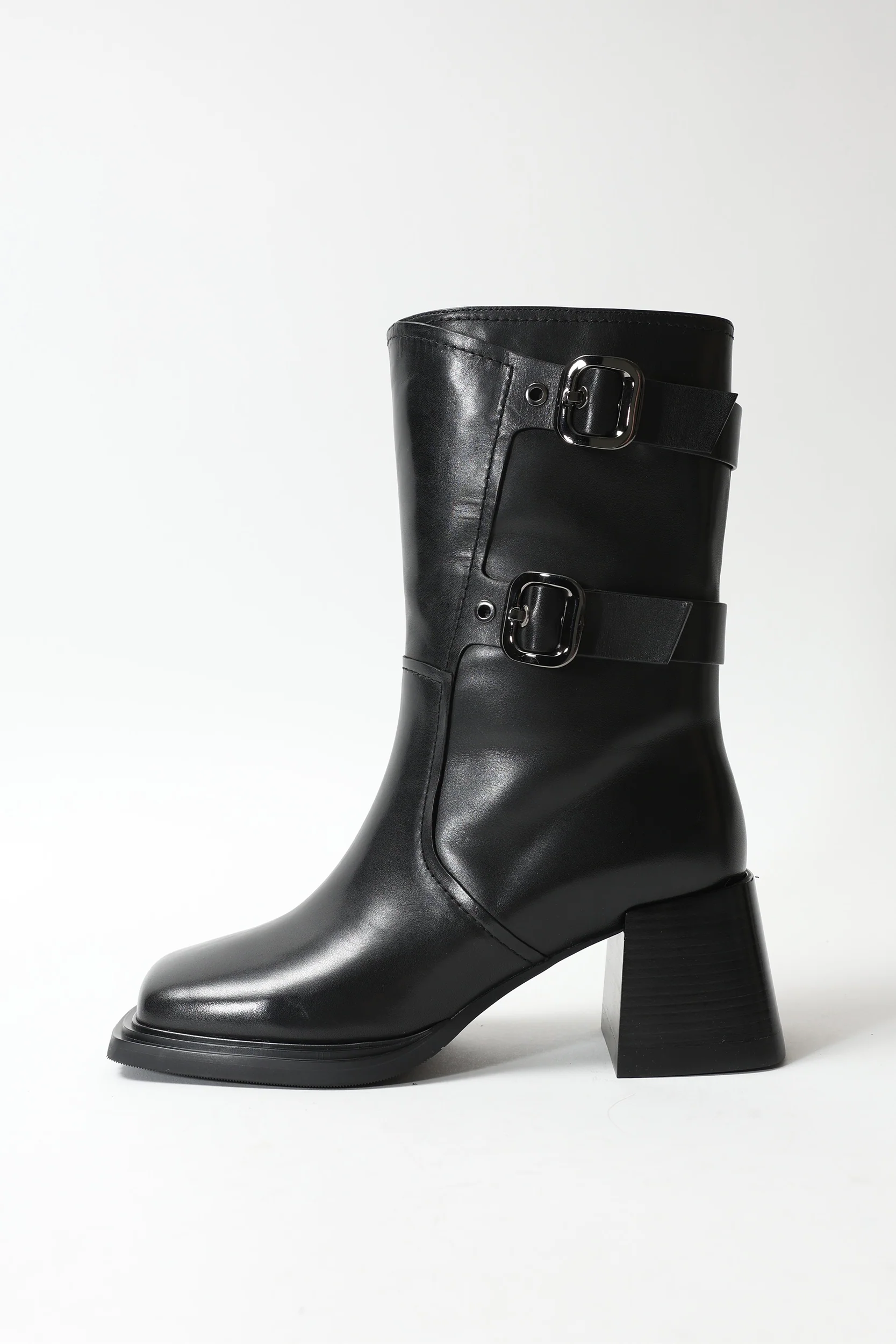 Hecate Black