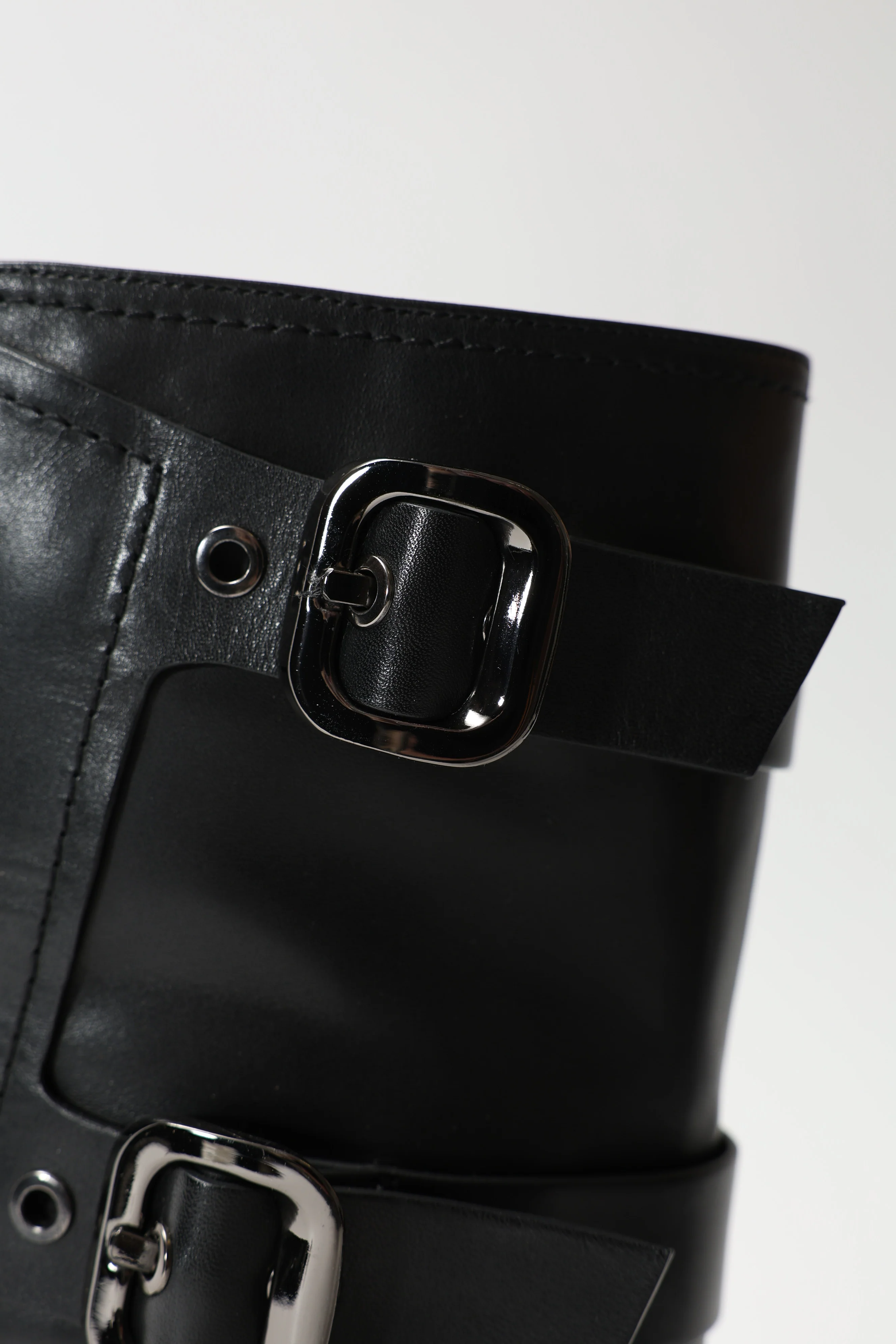 Hecate Black - Image 8