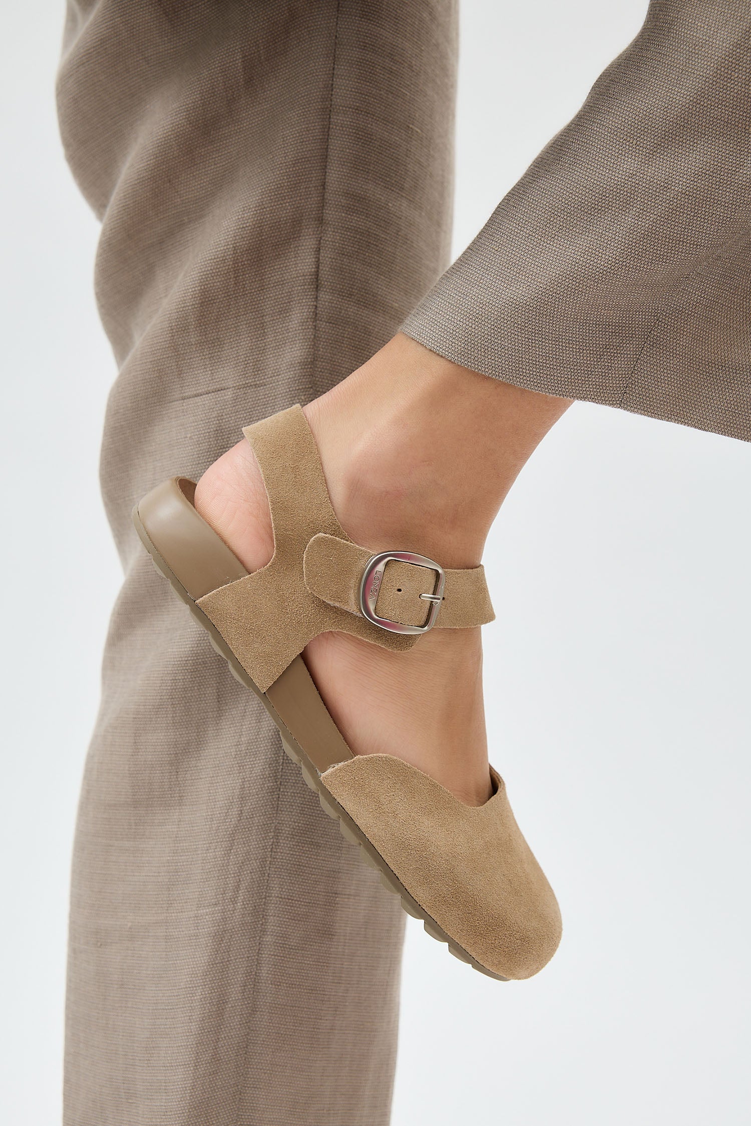 Hunter Beige - Image 16