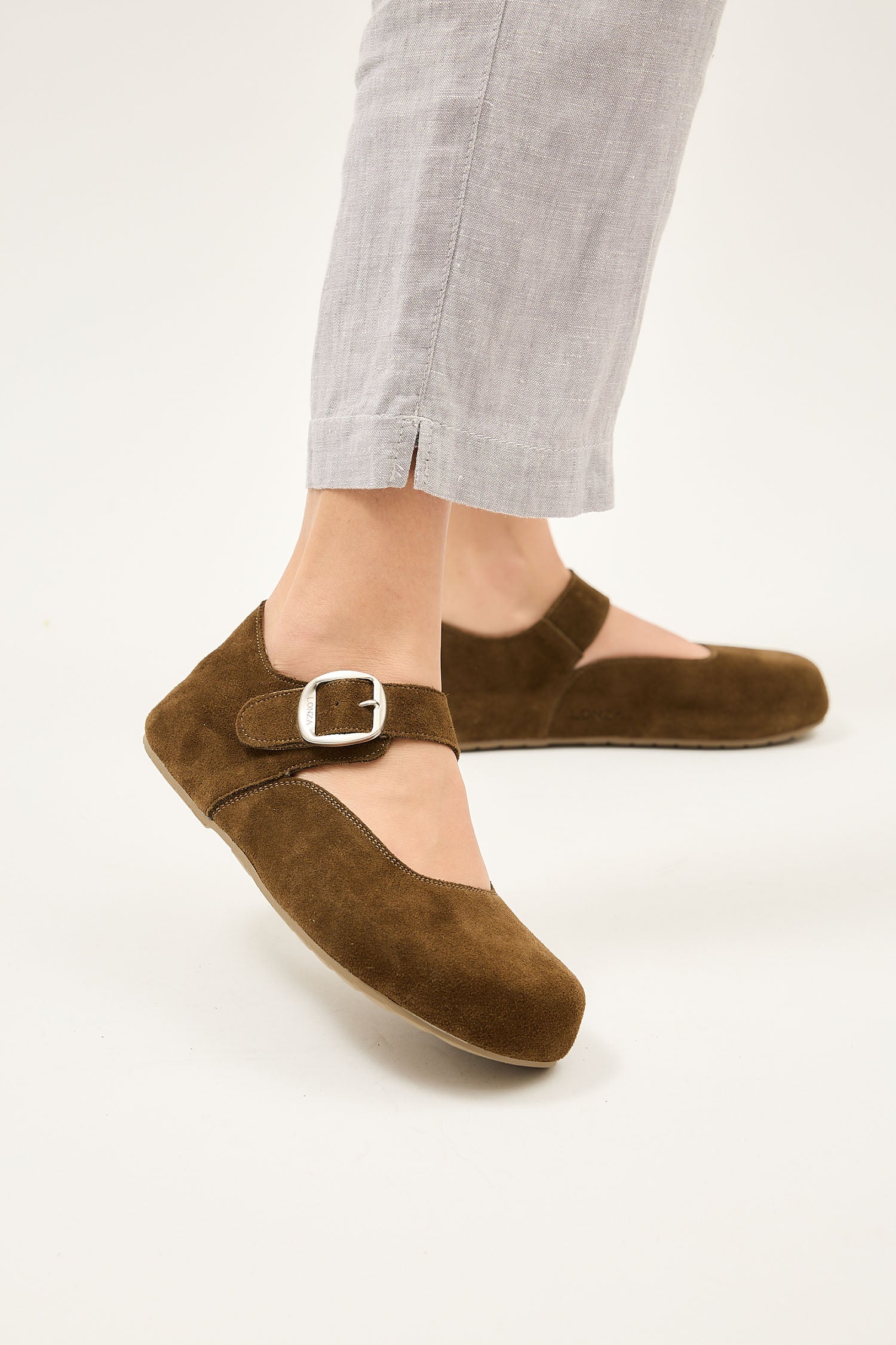 Hunter Brown - Image 13