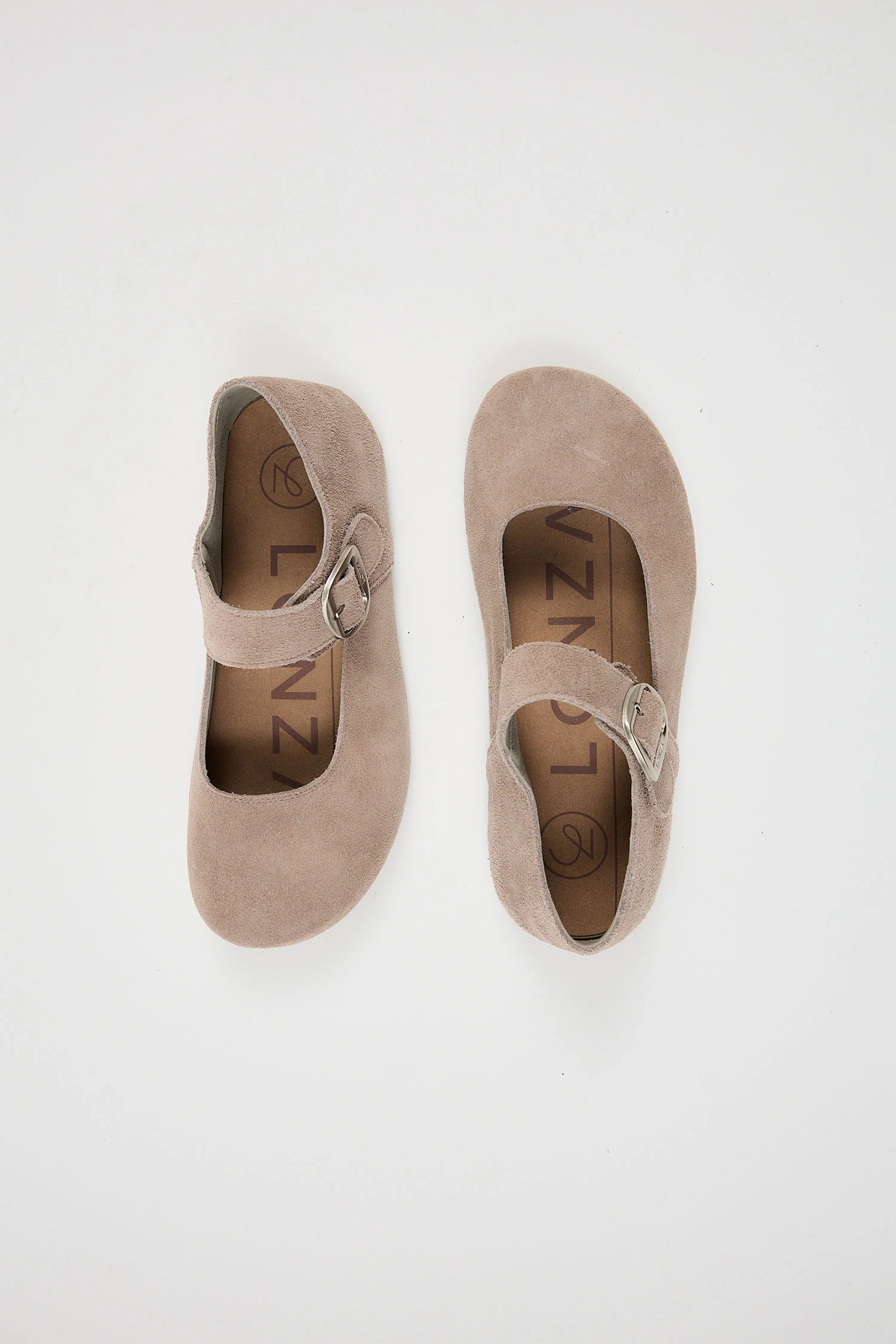 Hunter Grey - Image 10