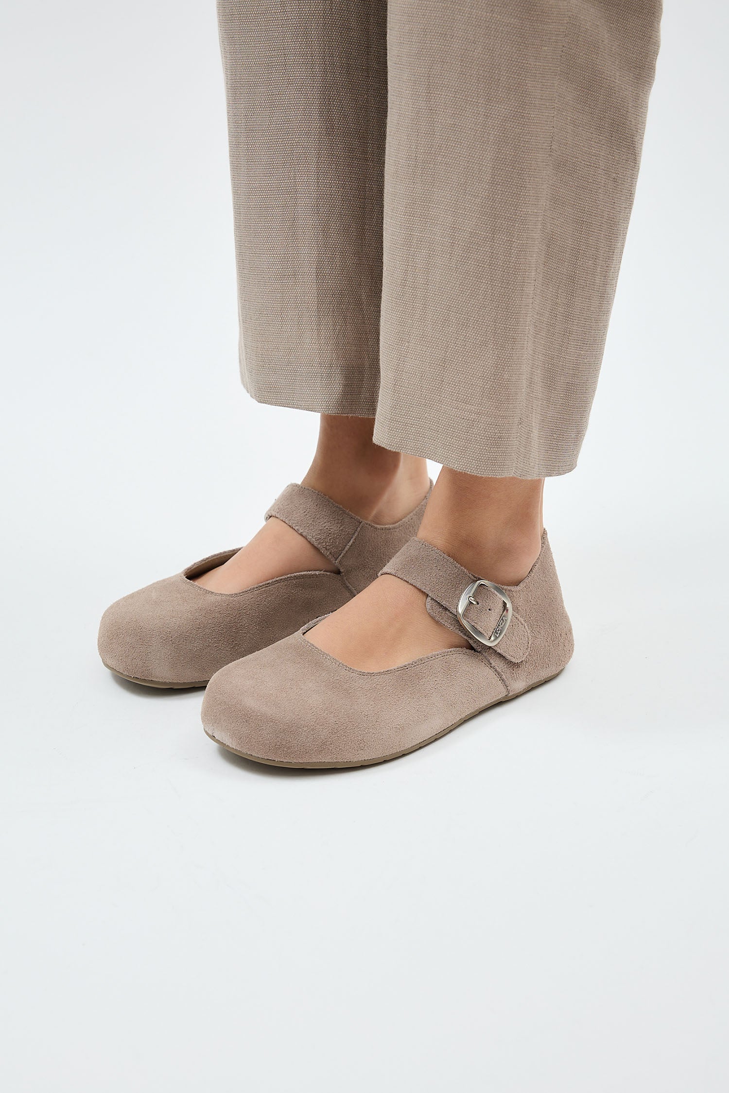 Hunter Grey - Image 12