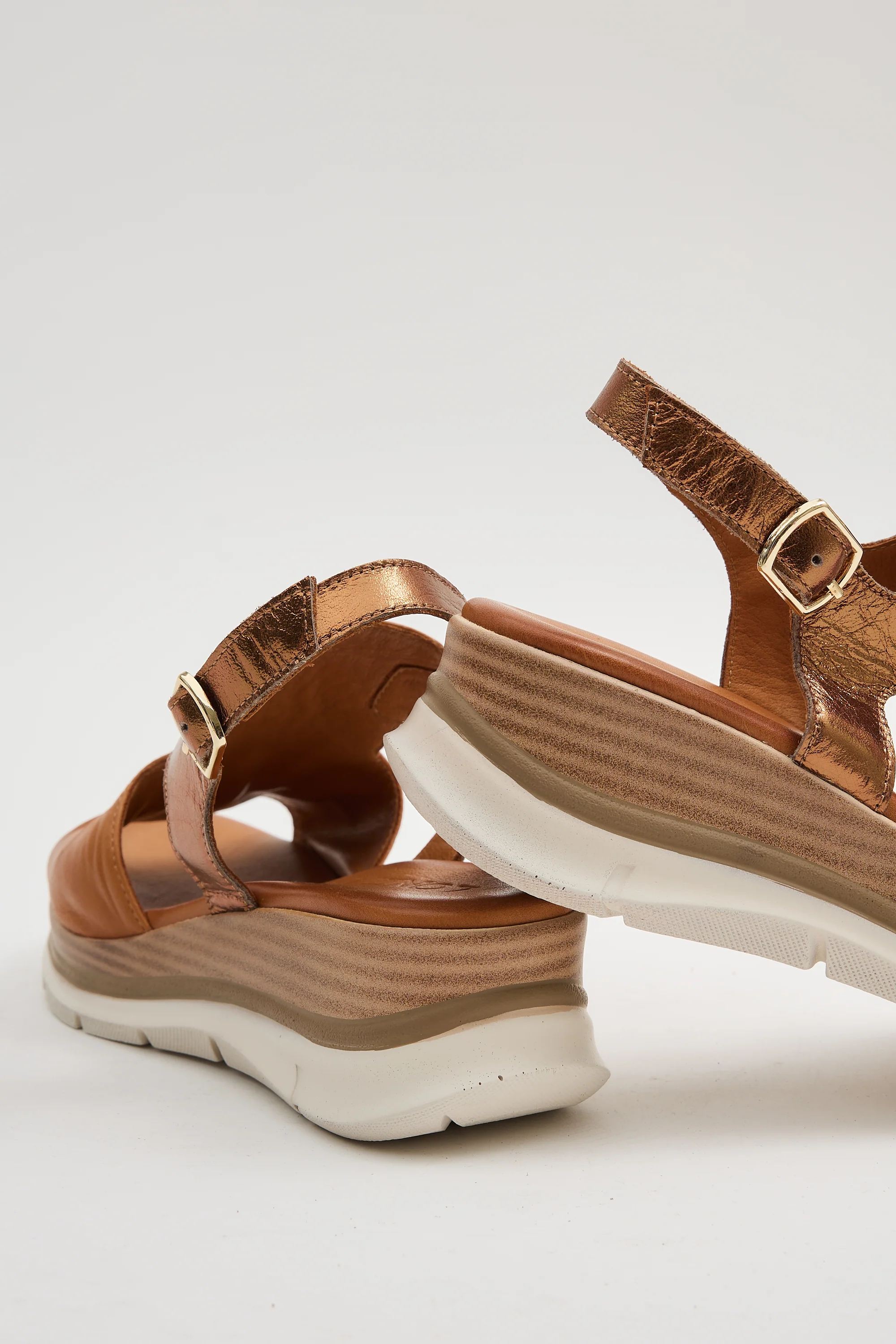 Ines Tan - Image 3