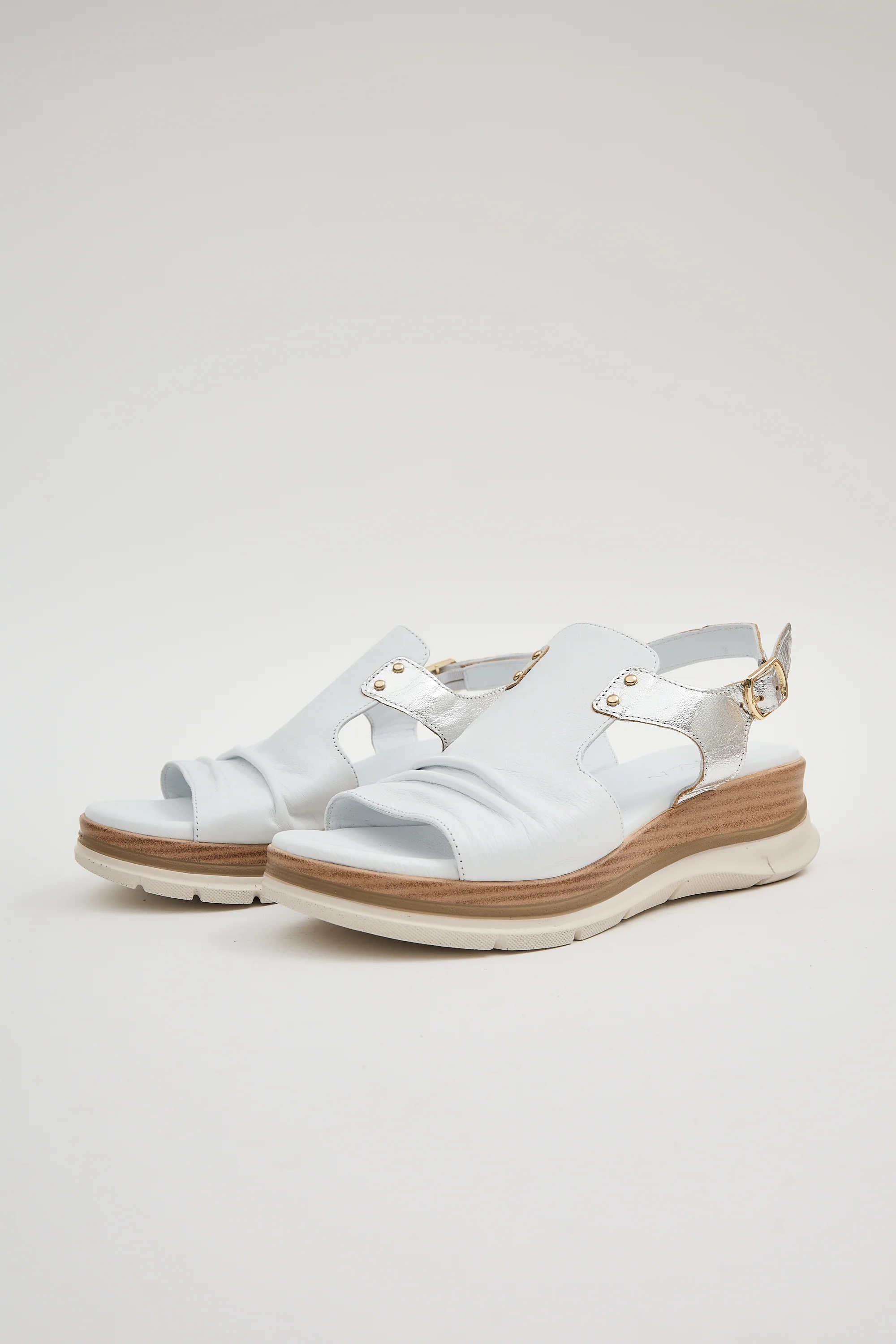 Ines White - Image 2