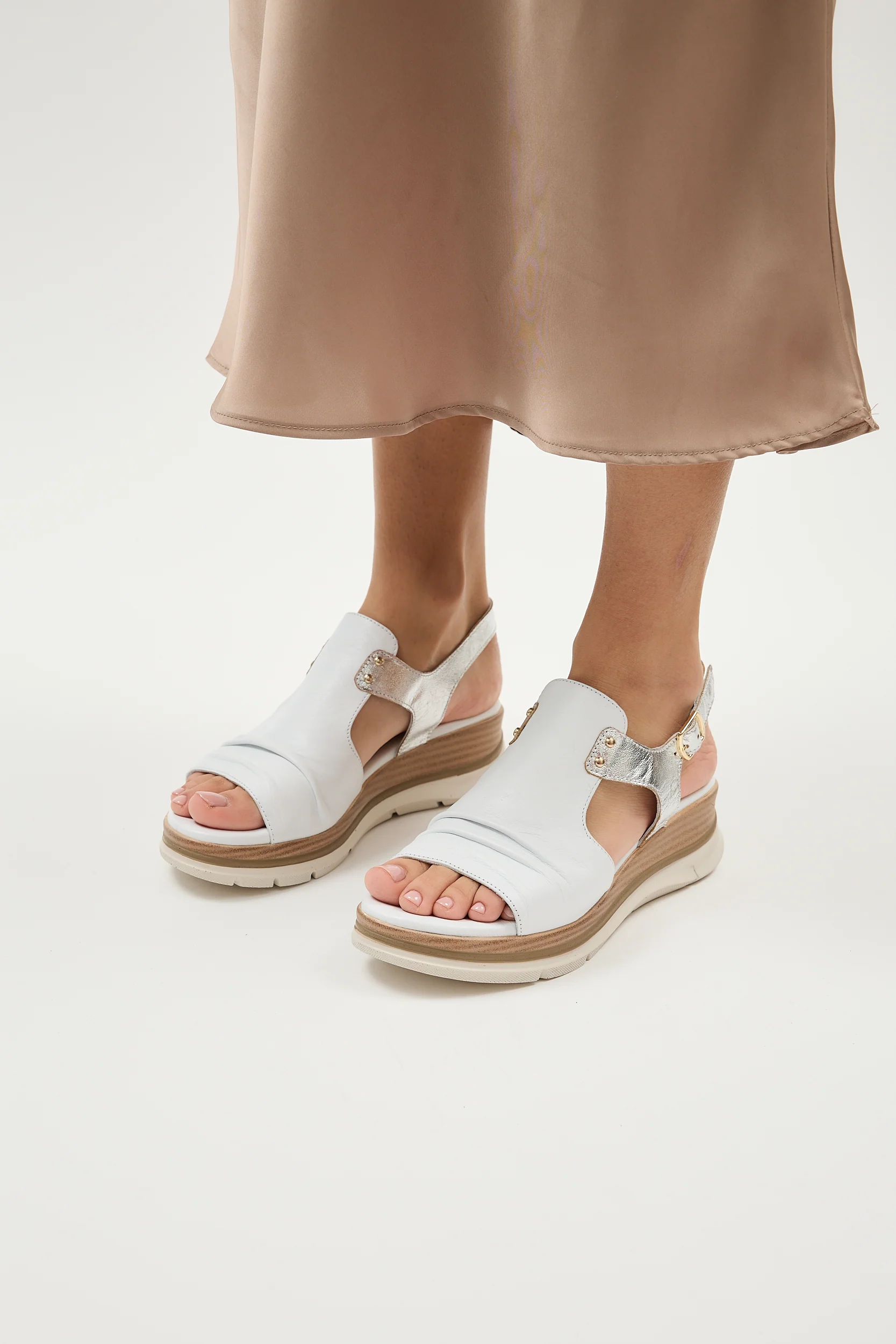 Ines White - Image 5