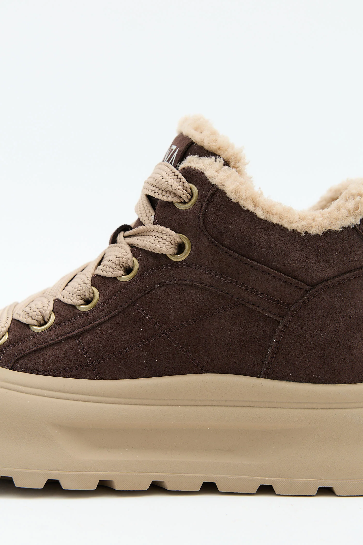 Iserra Khaki - Image 3