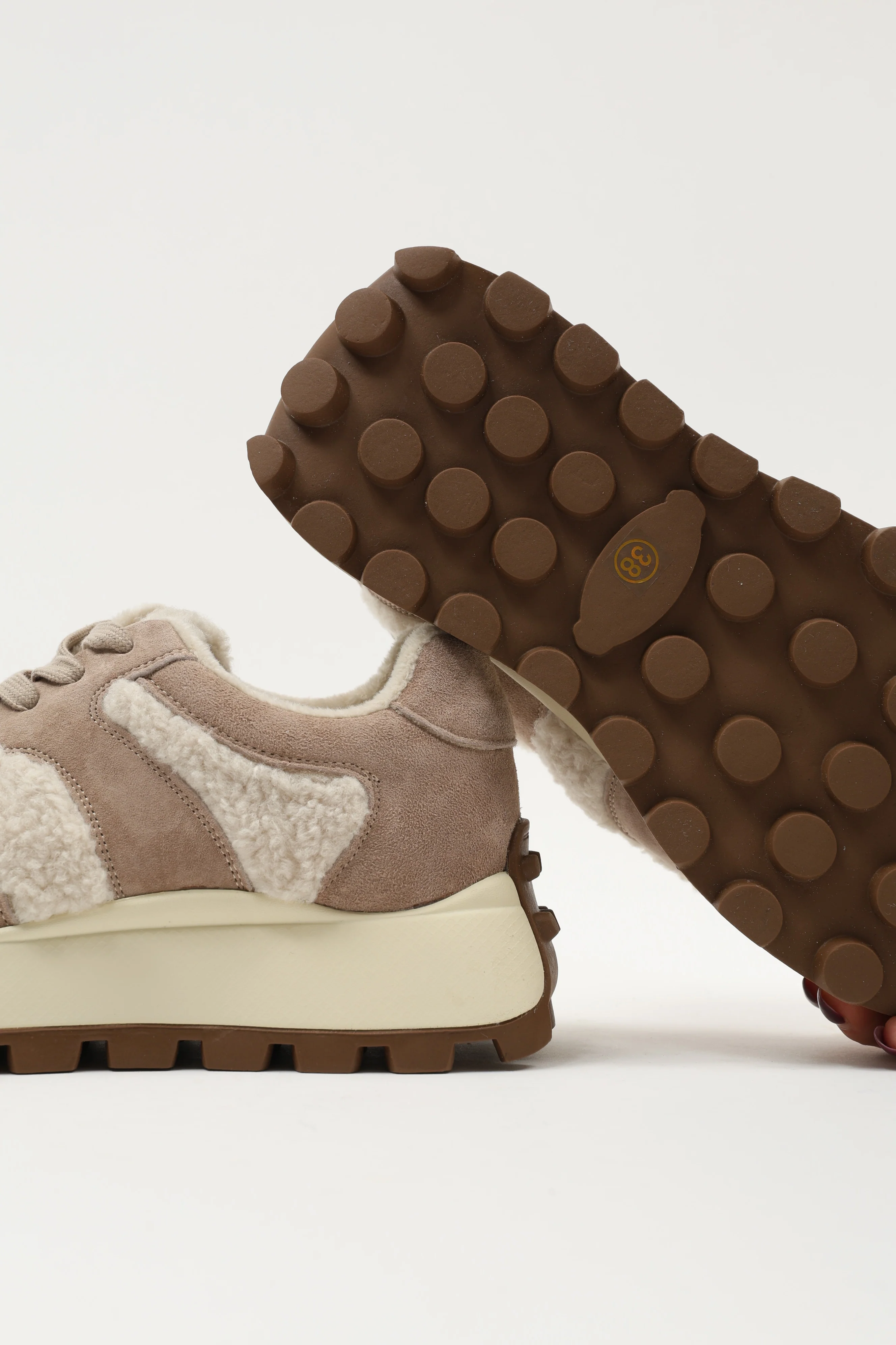 Ismini Beige - Image 3