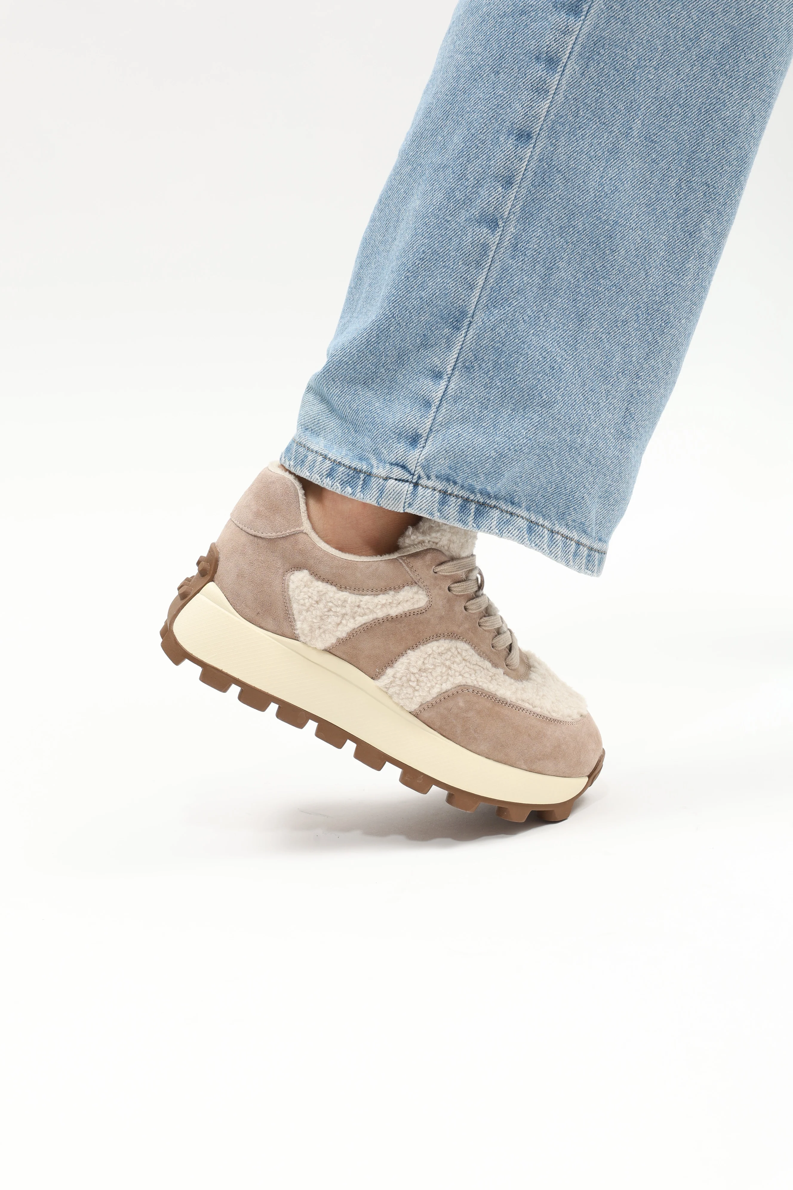 Ismini Beige - Image 8